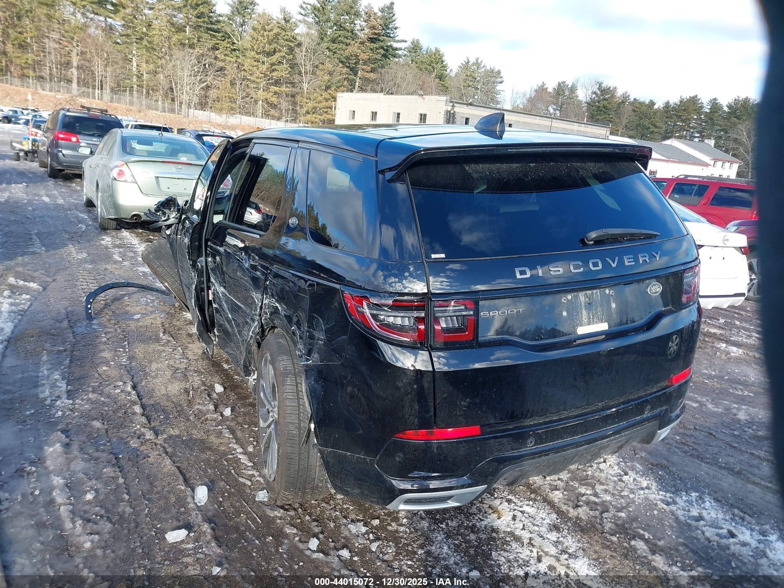 LAND ROVER image 3