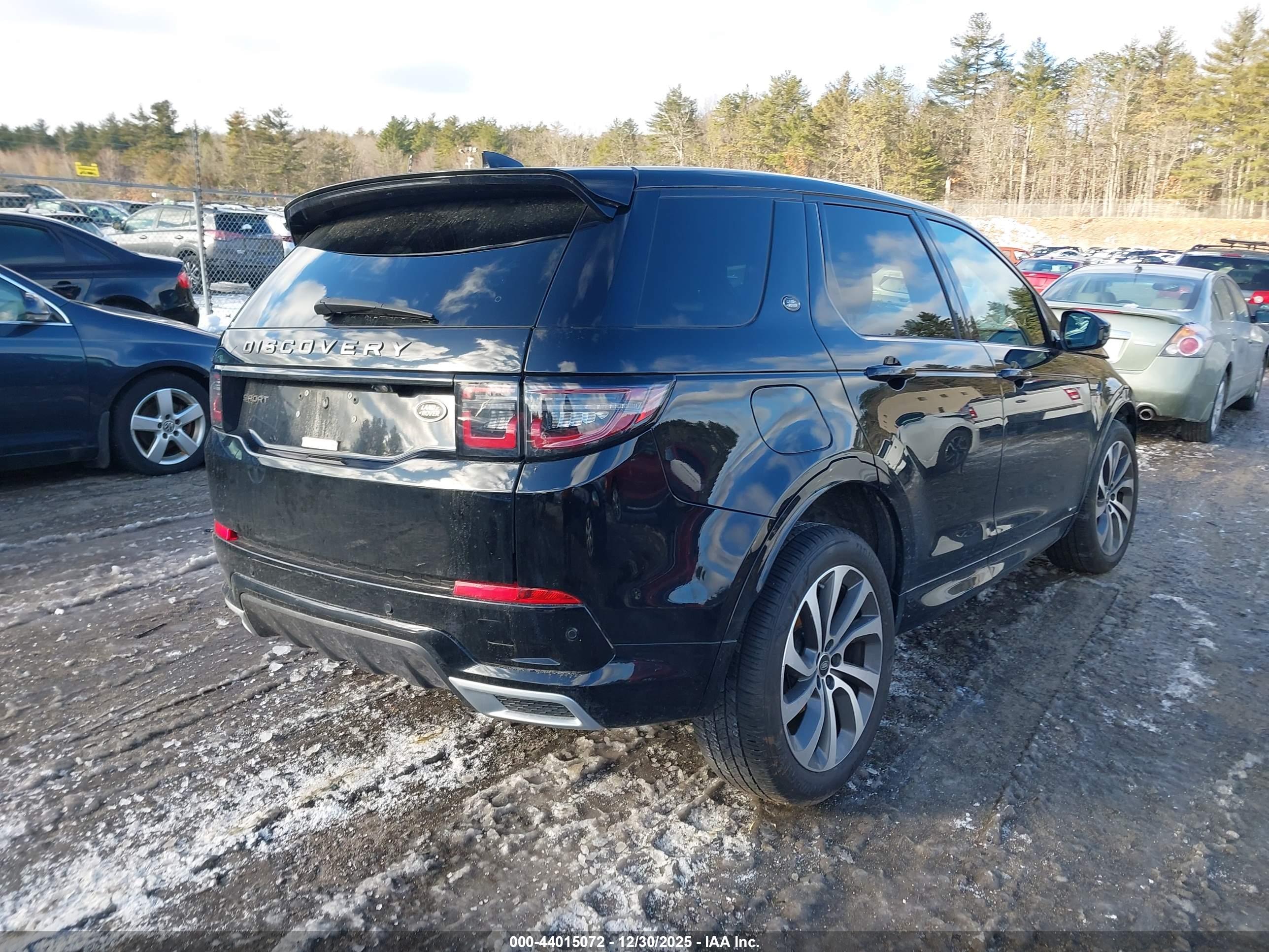 LAND ROVER image 4