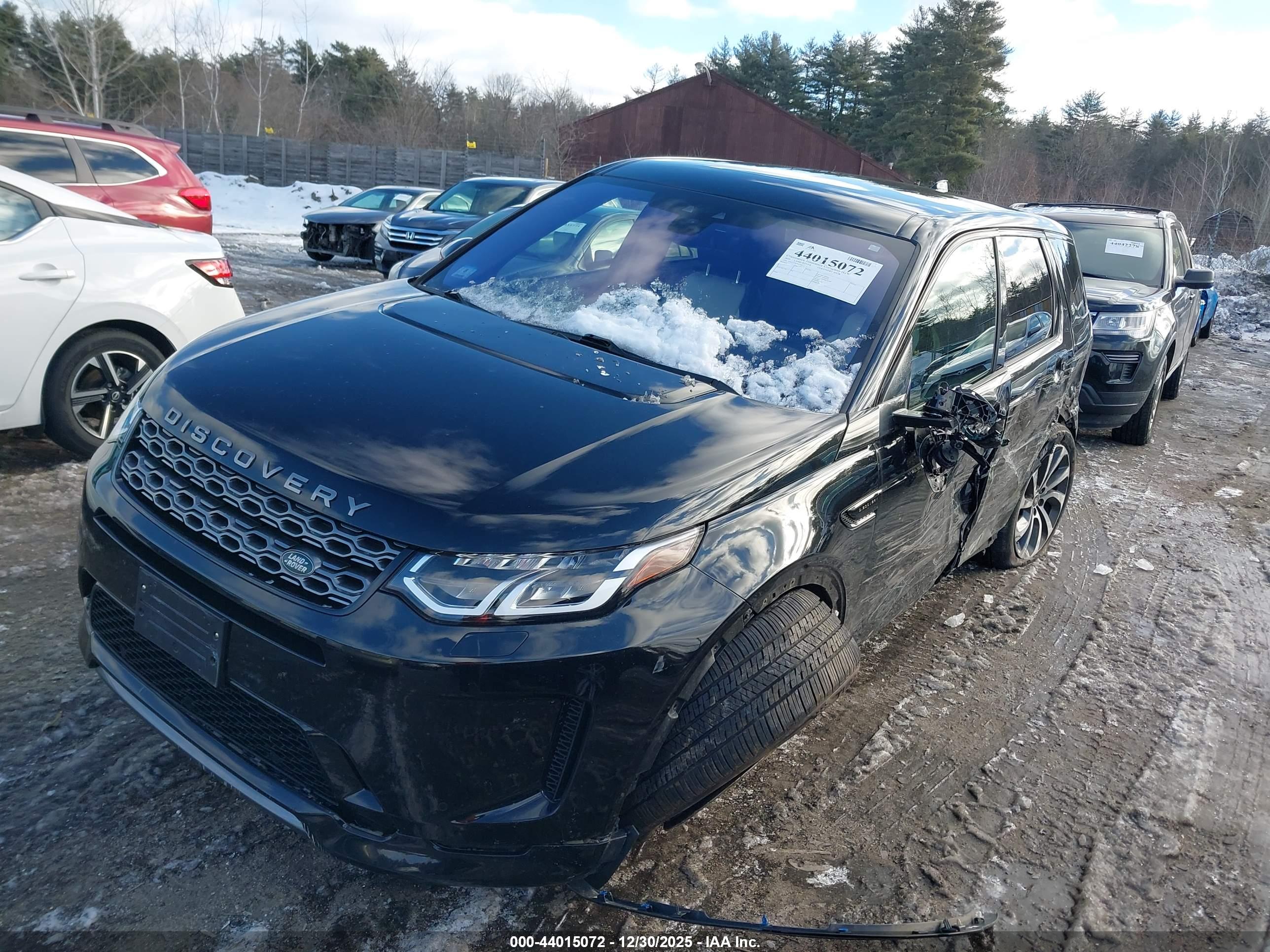 LAND ROVER image 6