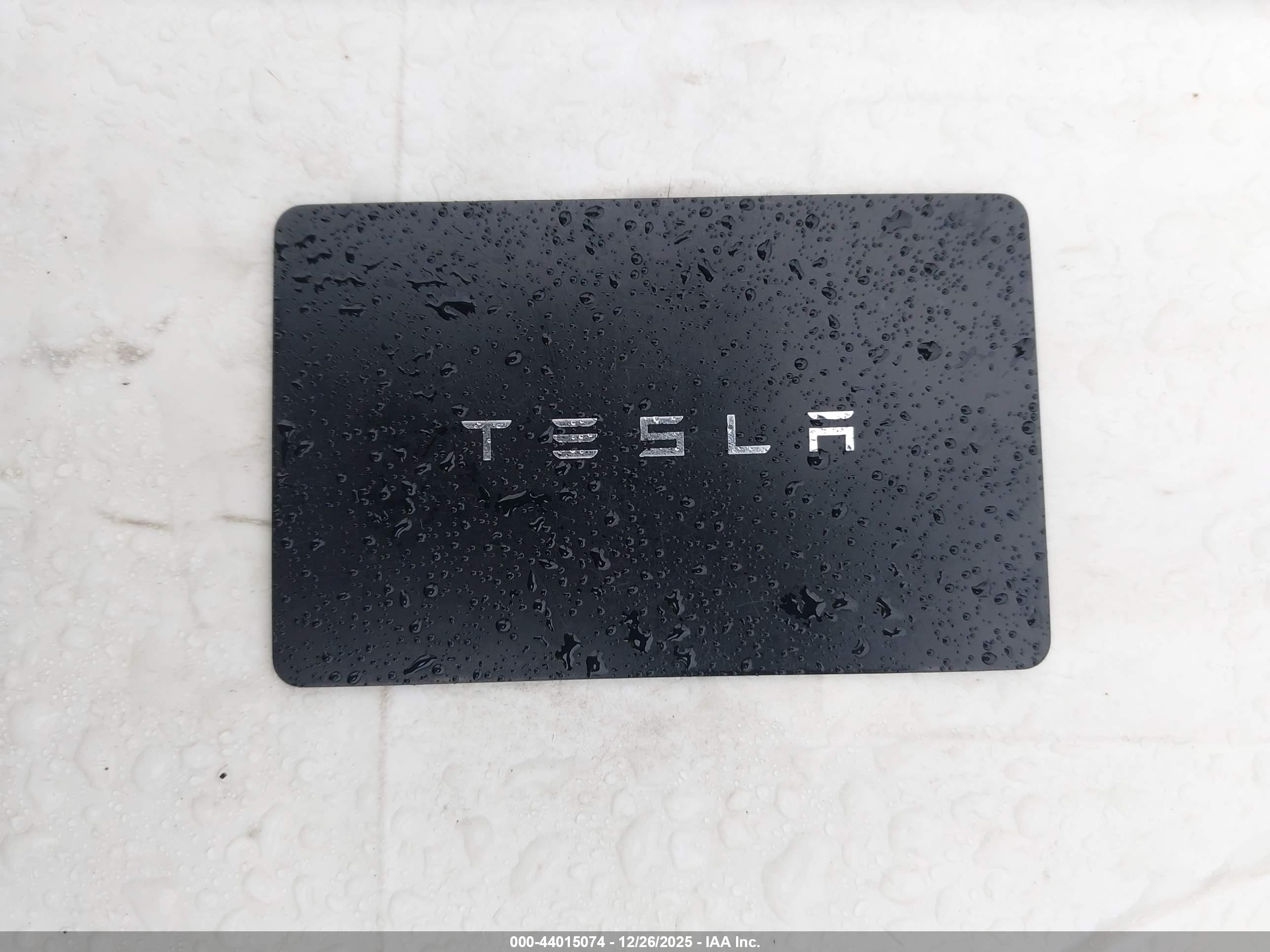 TESLA MODEL image 11