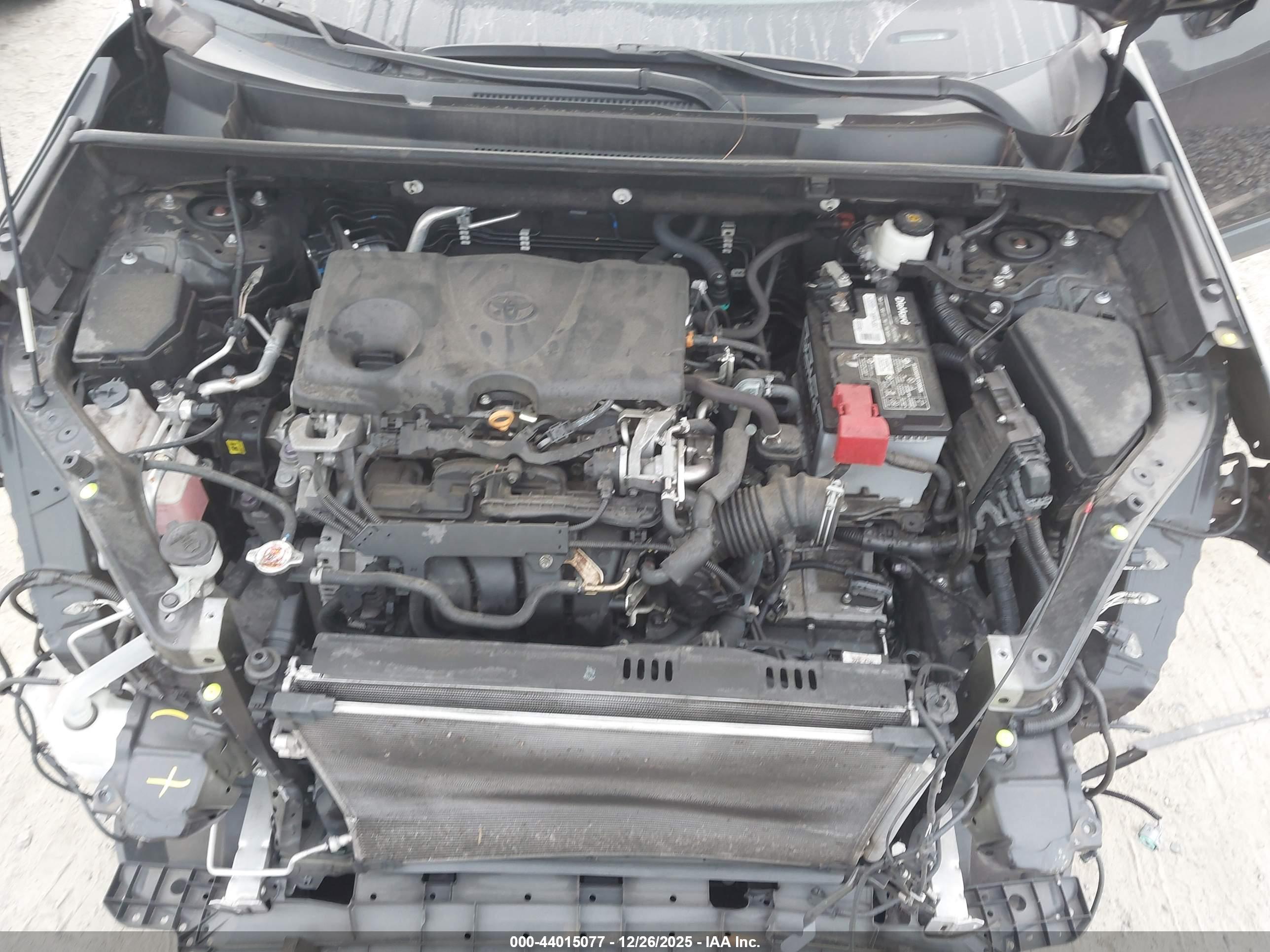 TOYOTA RAV4 image 10