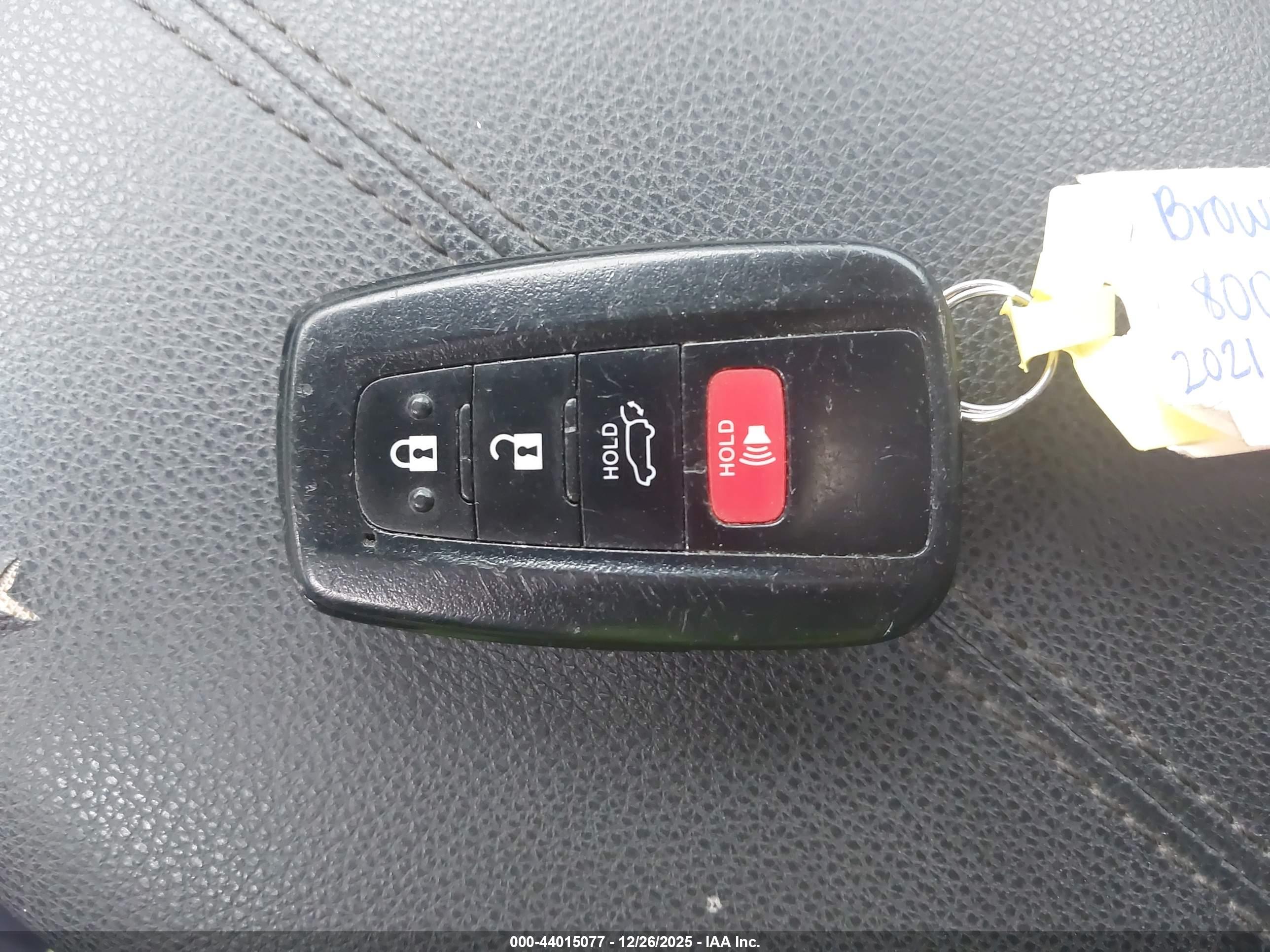TOYOTA RAV4 image 11
