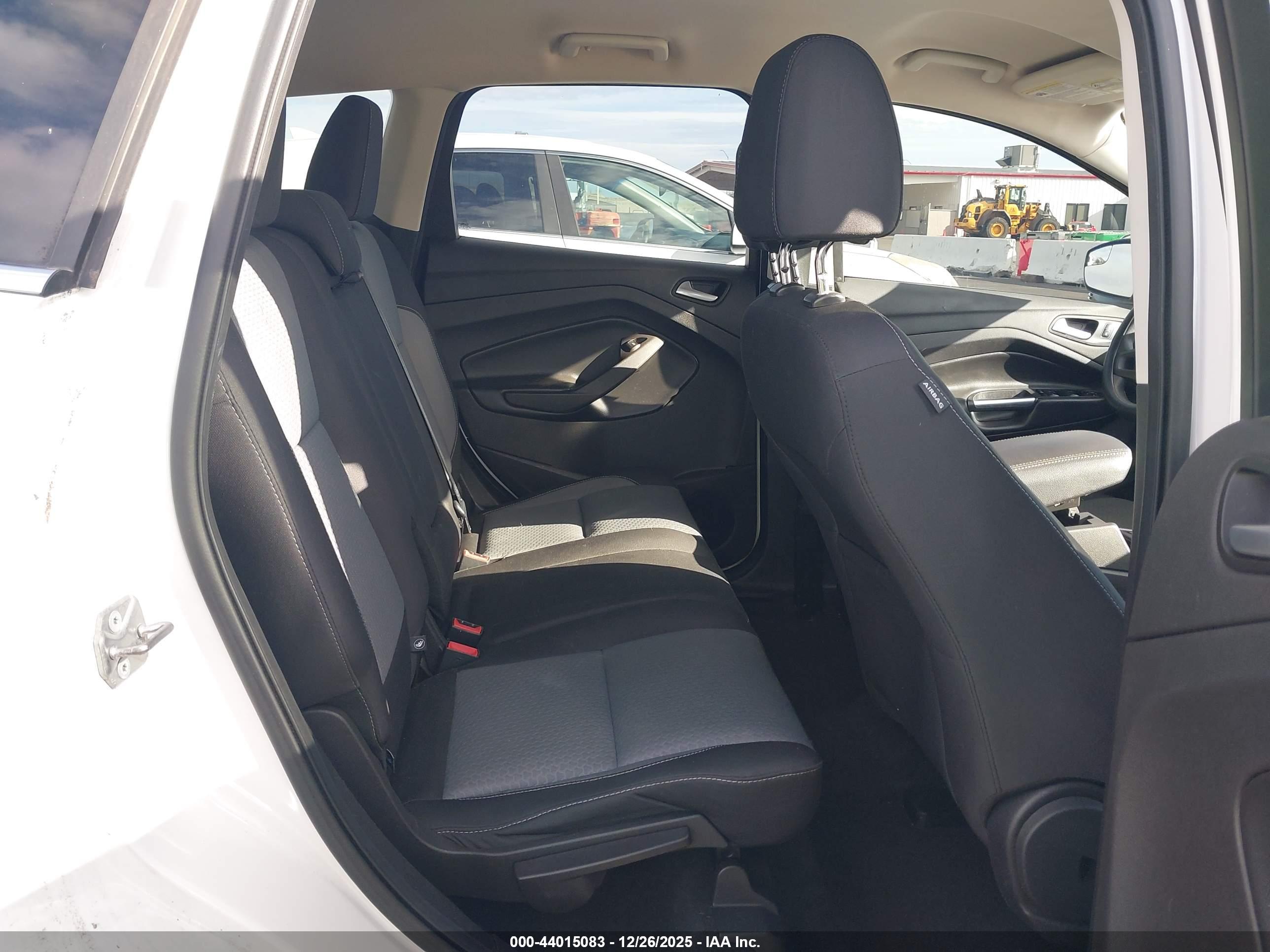 FORD ESCAPE image 8
