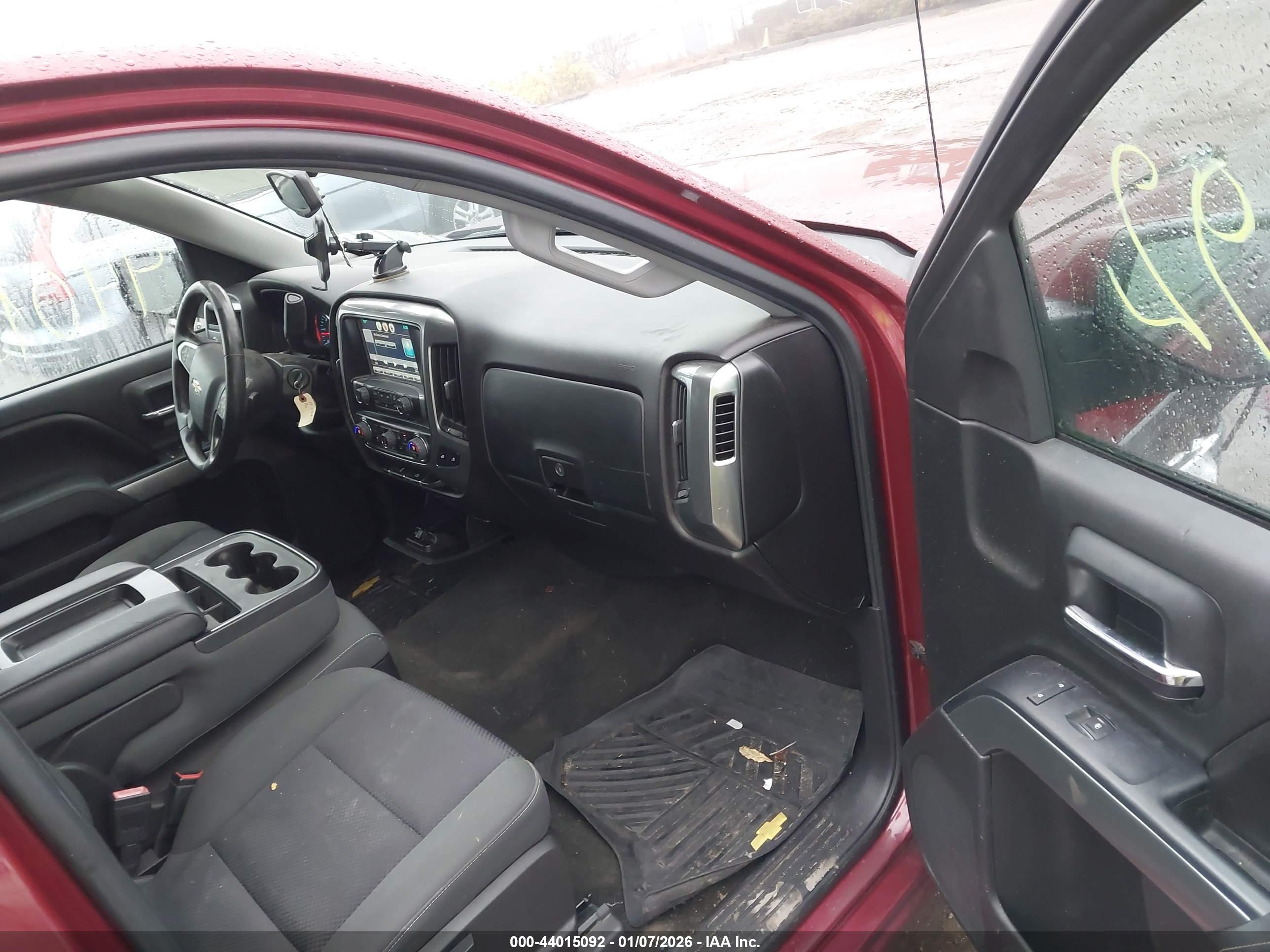 CHEVROLET SILVERADO image 5
