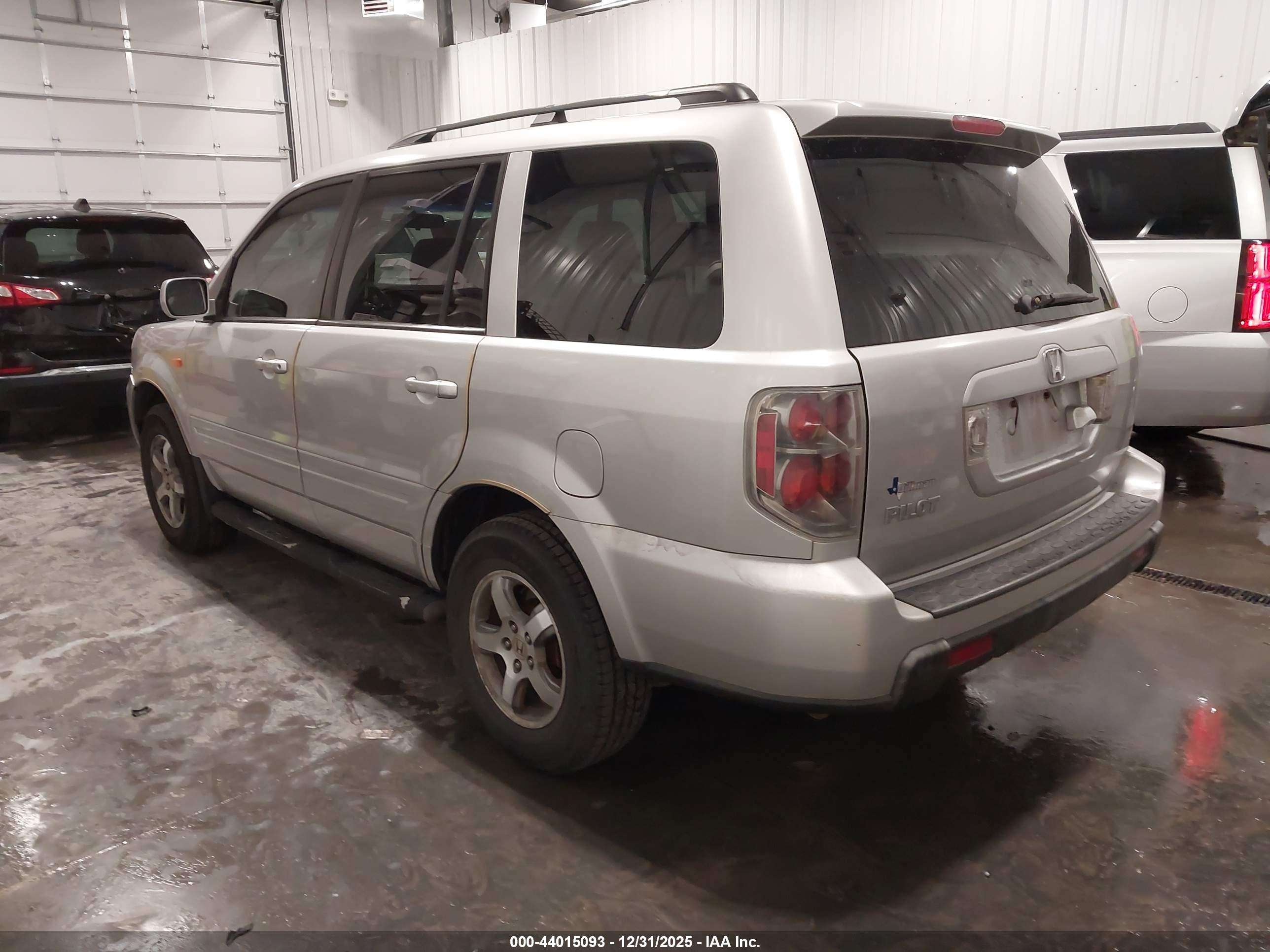 HONDA PILOT image 3