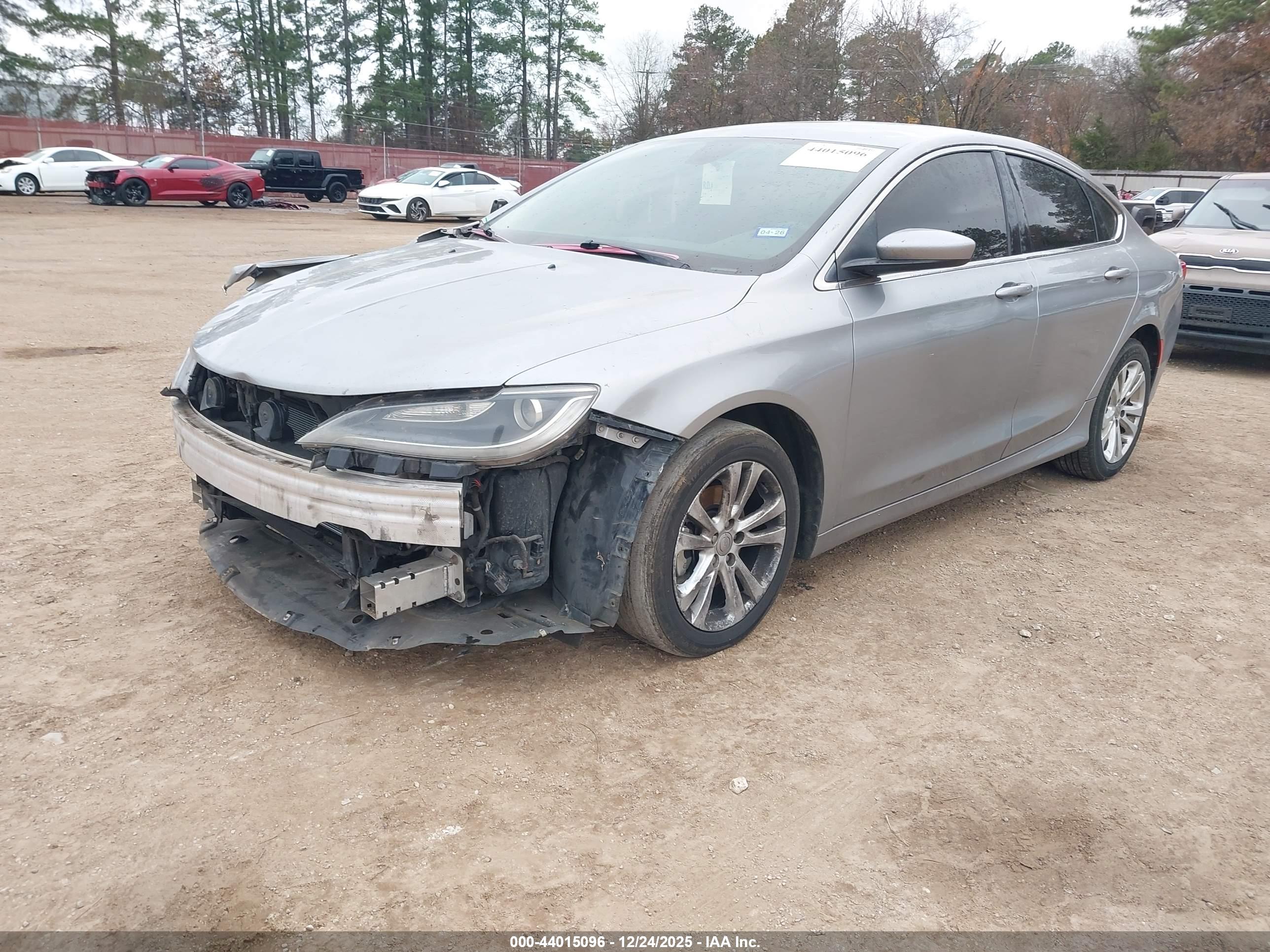 CHRYSLER 200 image 2