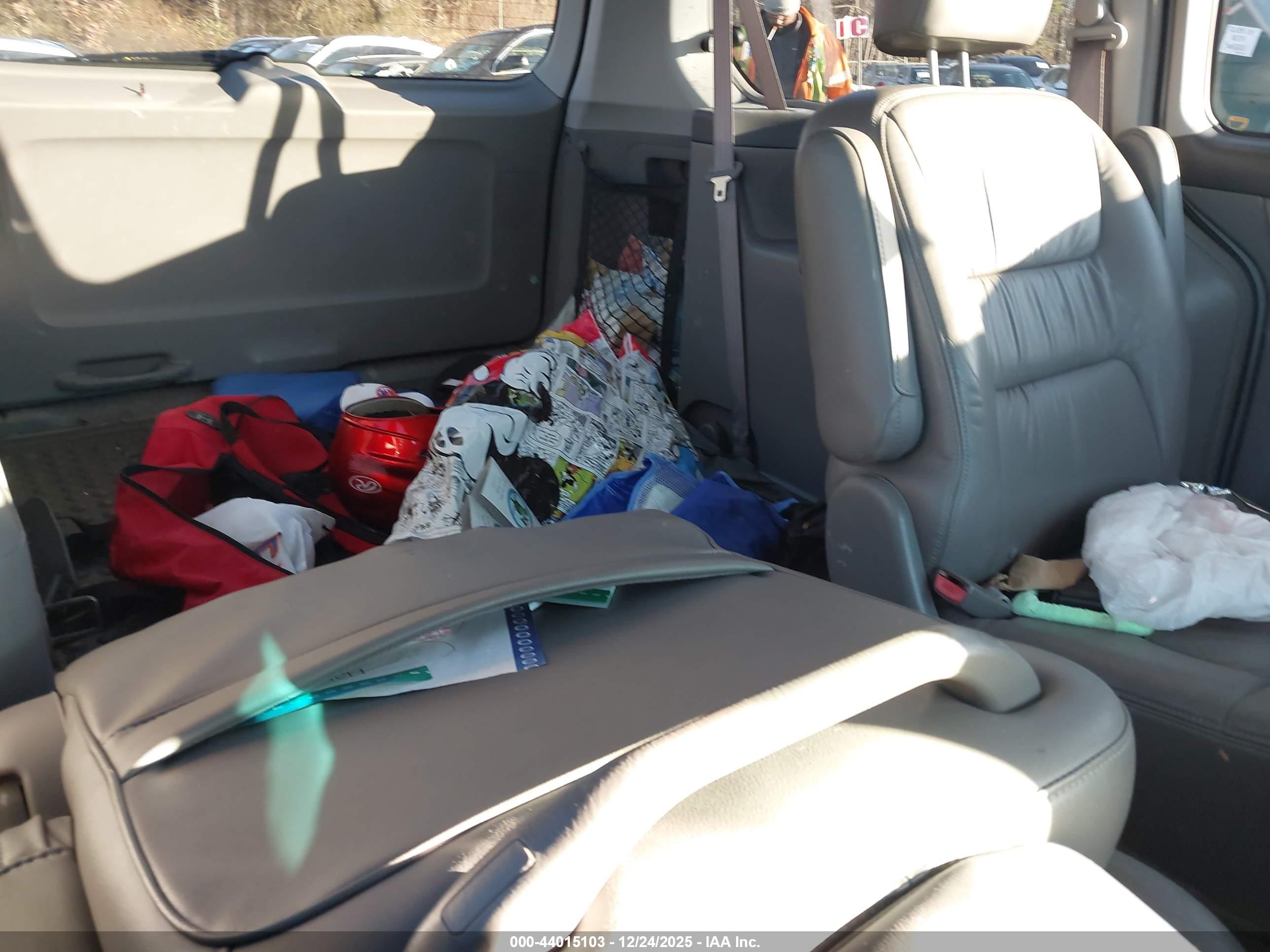 HONDA ODYSSEY image 8