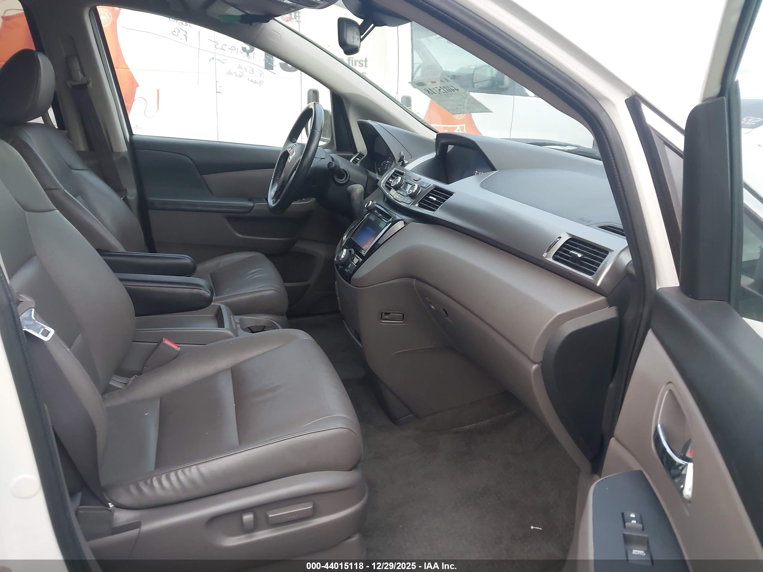 HONDA ODYSSEY image 5