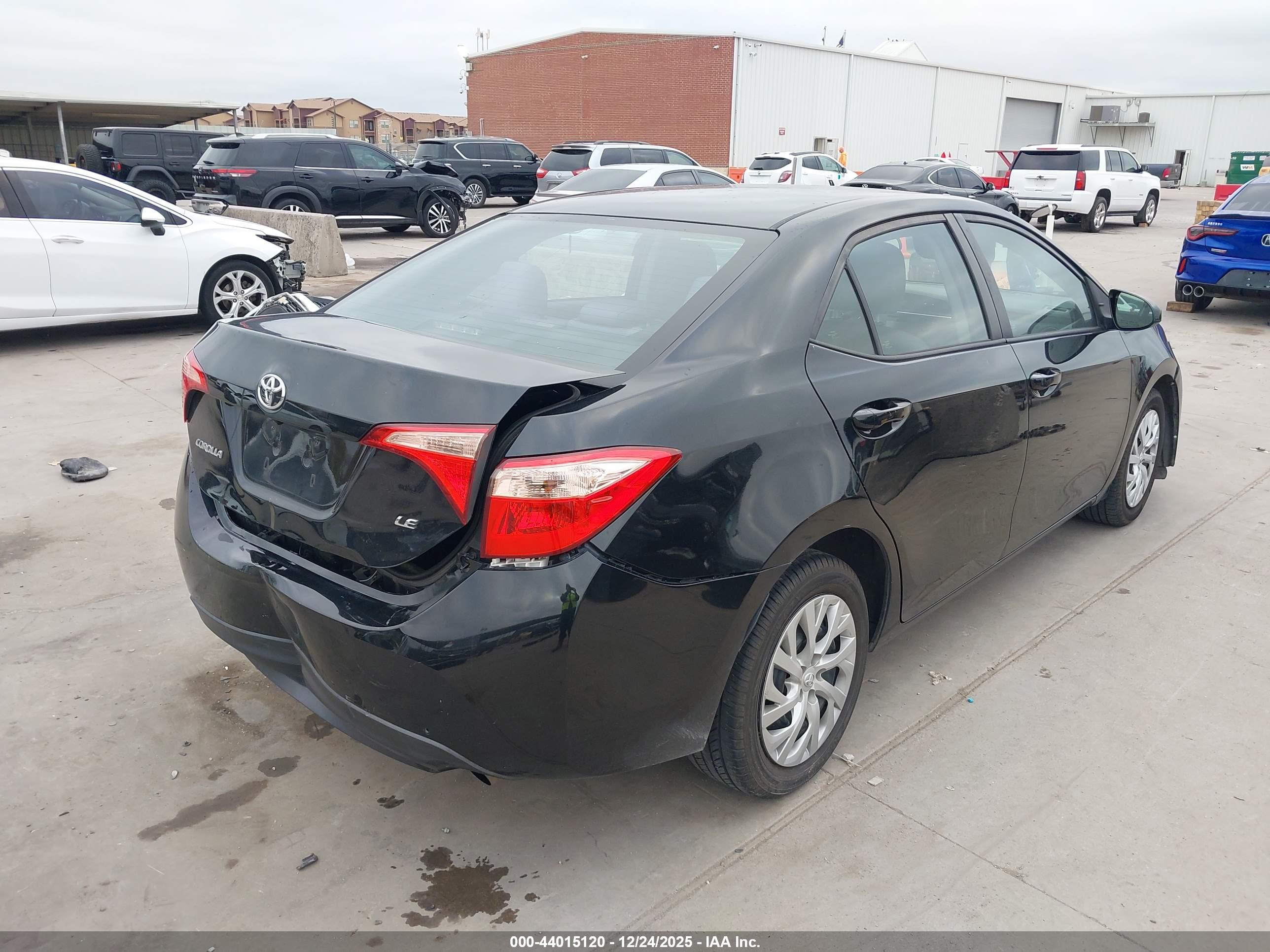 TOYOTA COROLLA image 4
