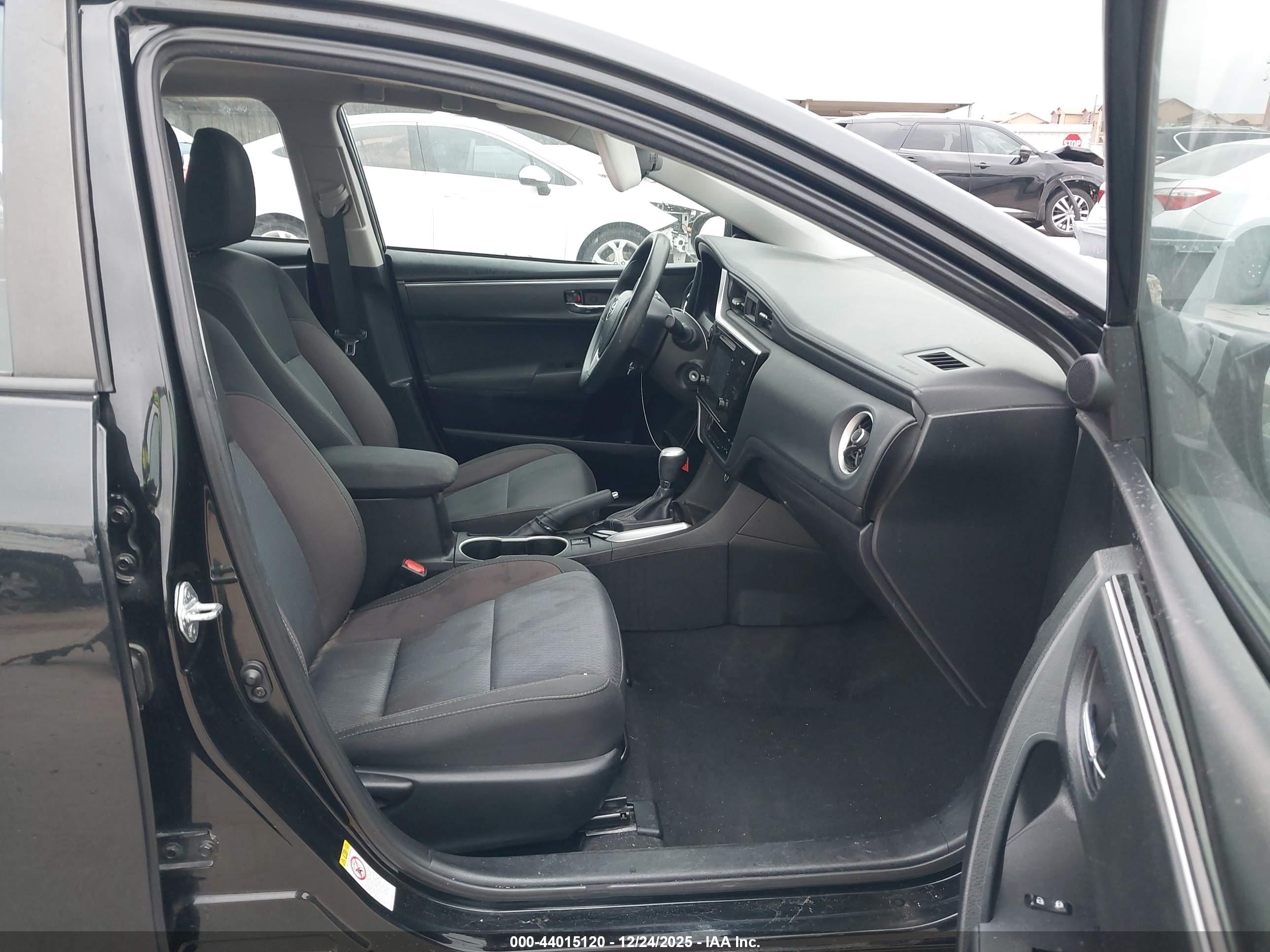 TOYOTA COROLLA image 5