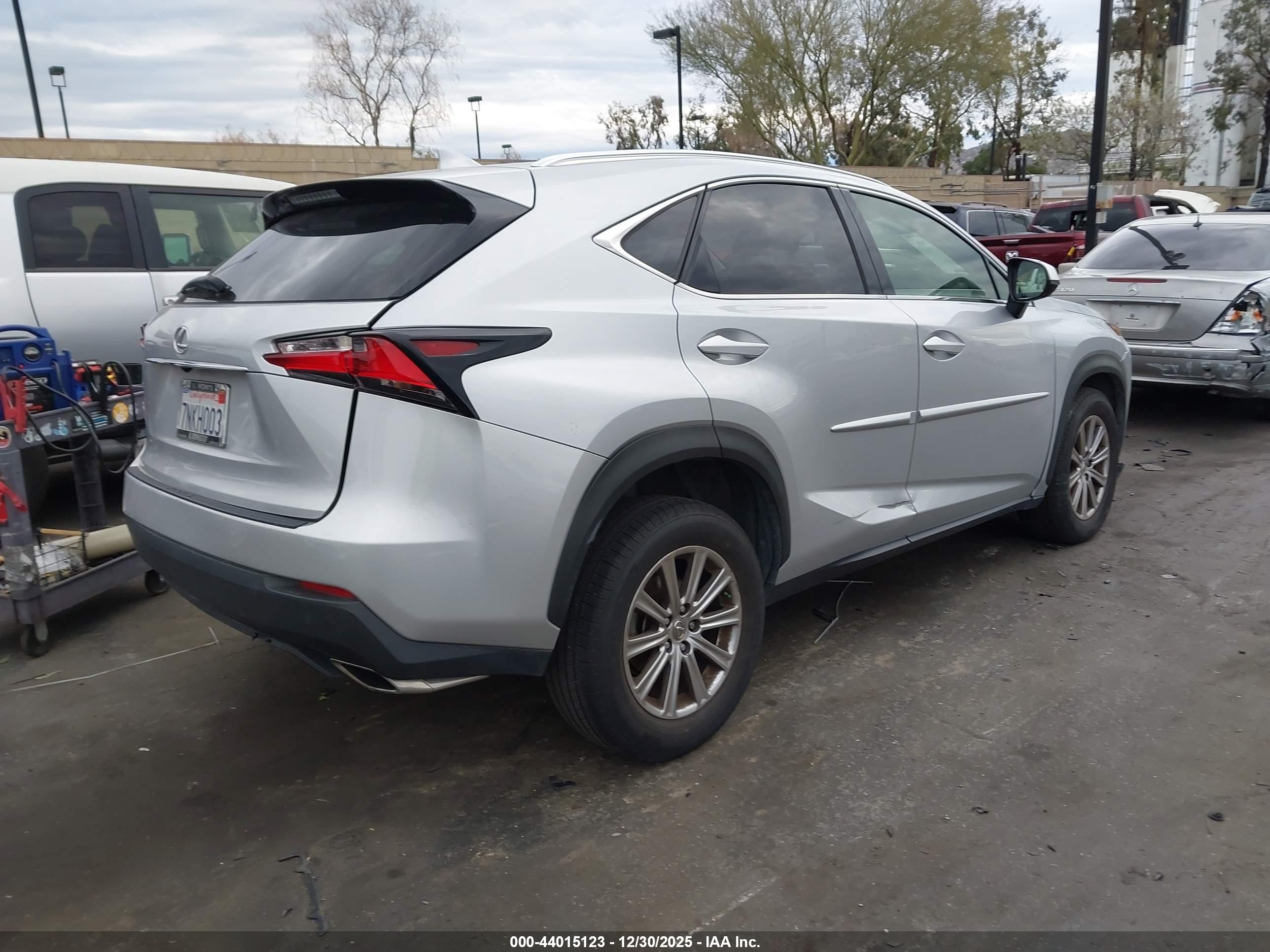 LEXUS NX image 4