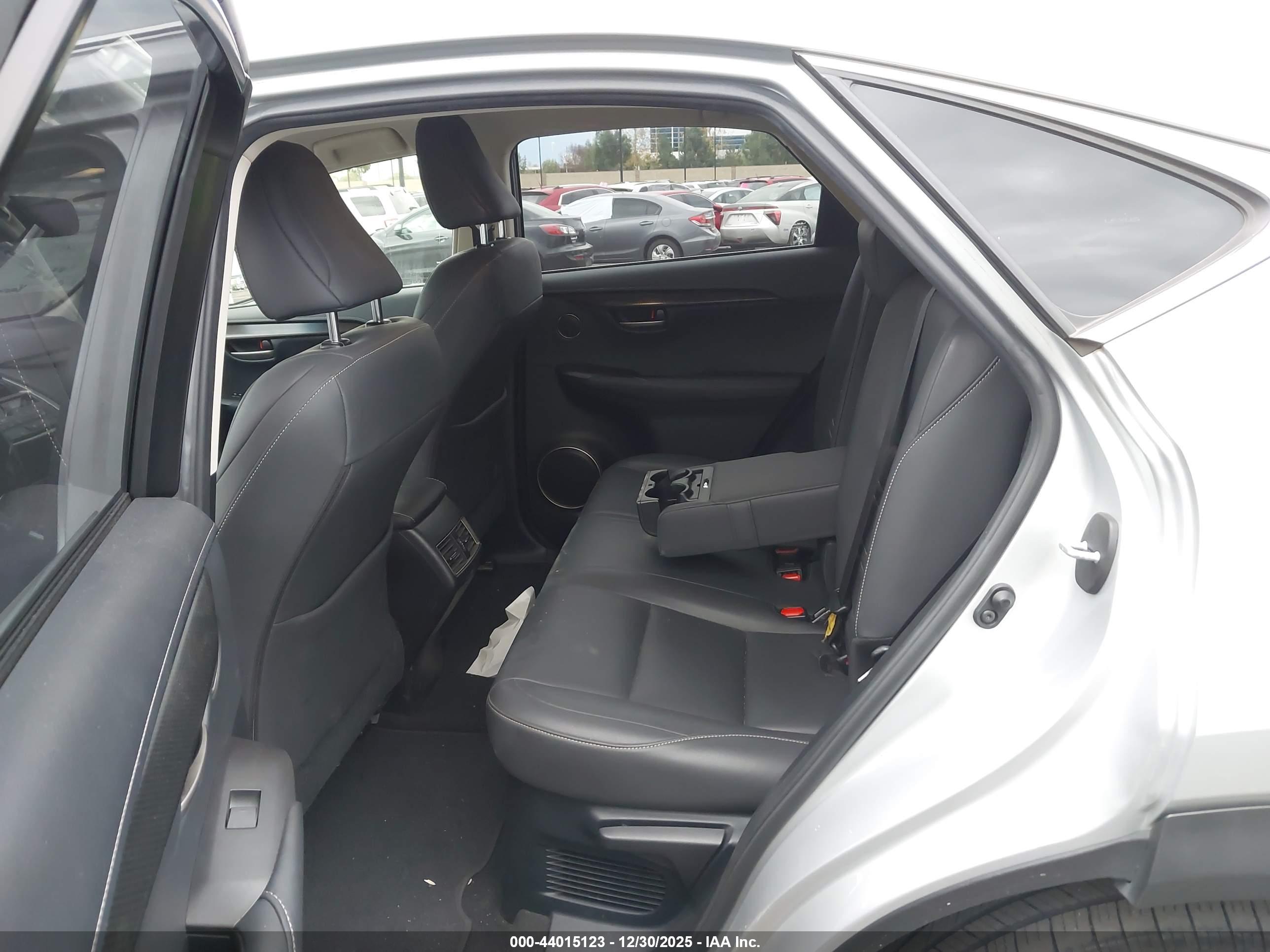 LEXUS NX image 8