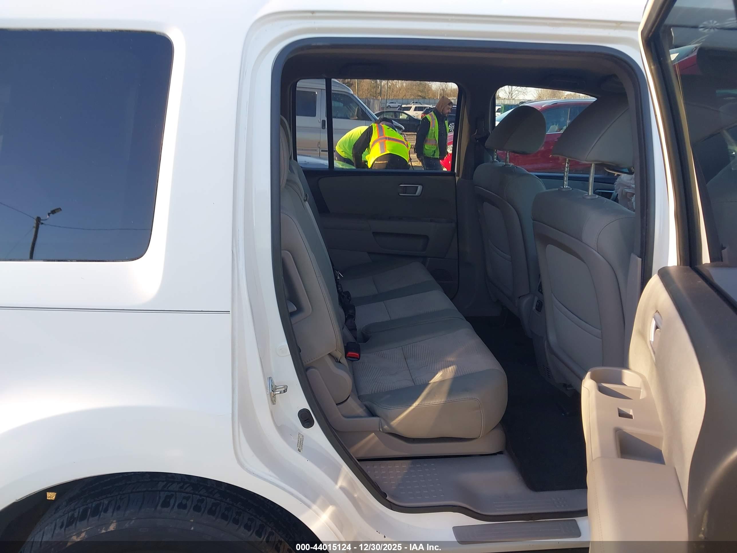 HONDA PILOT image 8