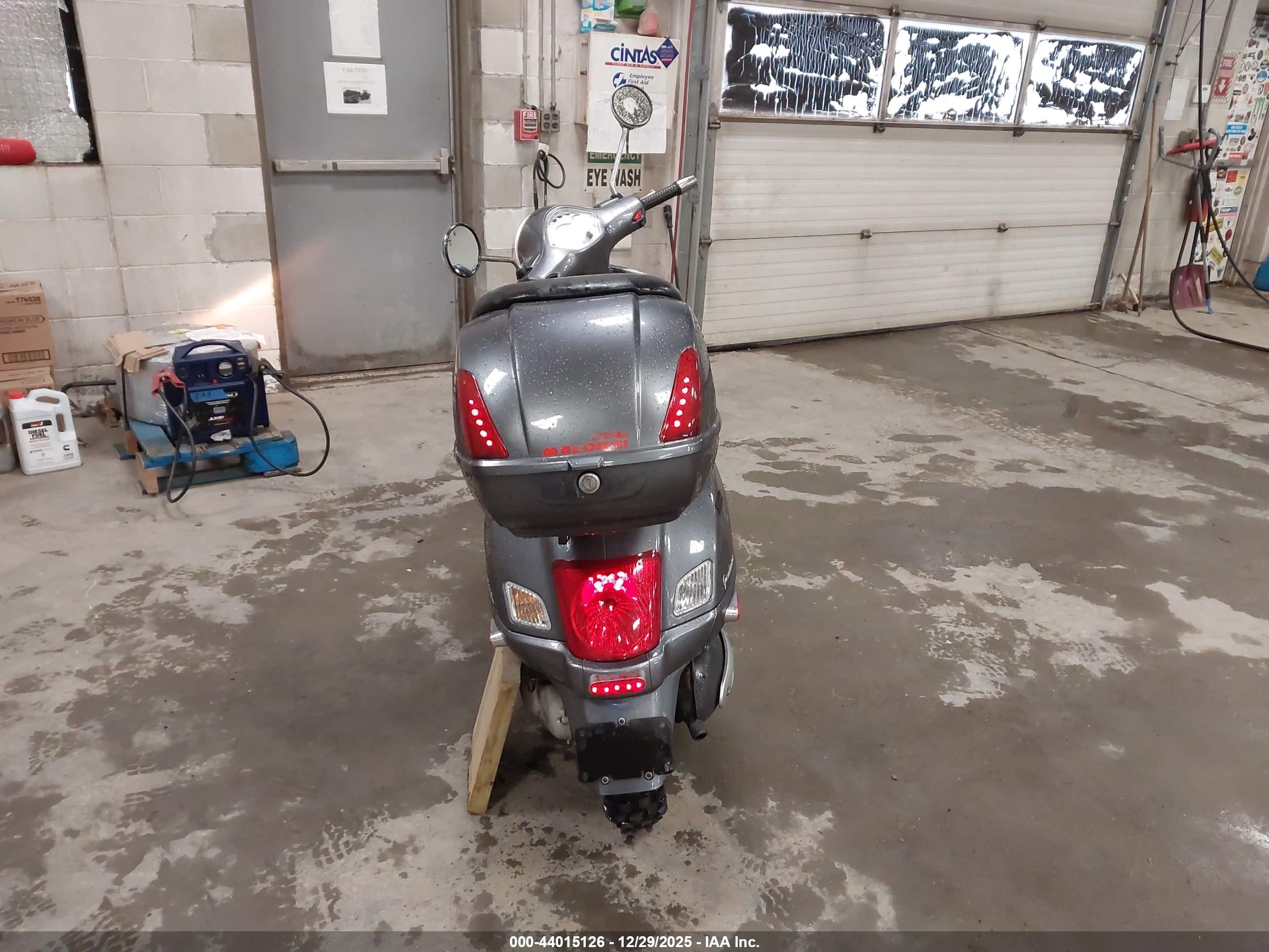 VESPA GRANTURISMO image 6