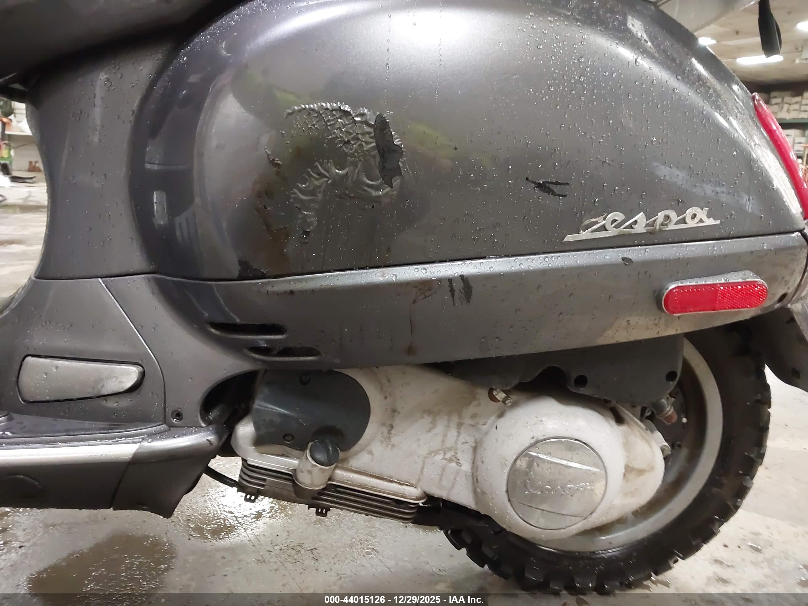 VESPA GRANTURISMO image 9