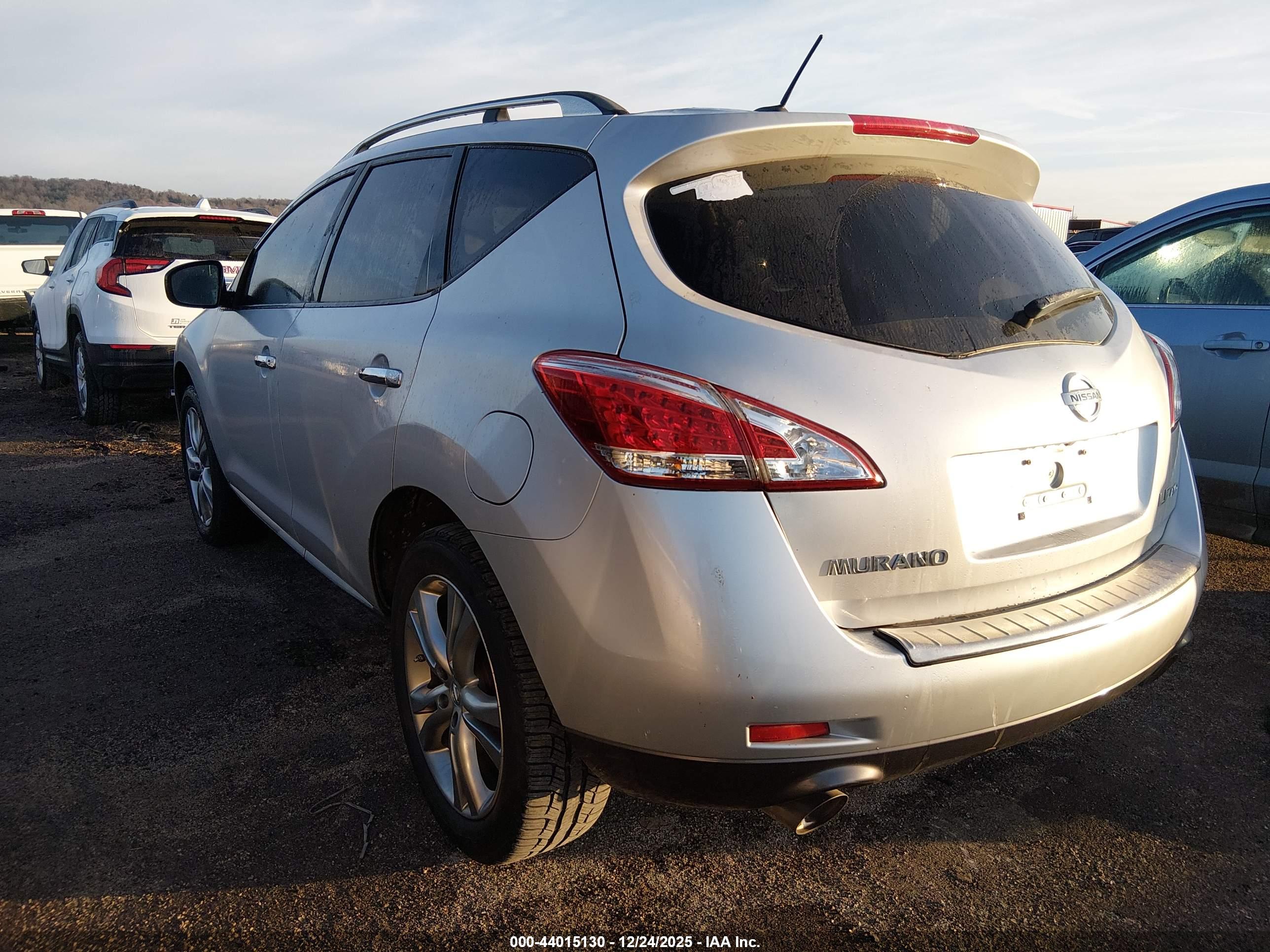NISSAN MURANO image 3