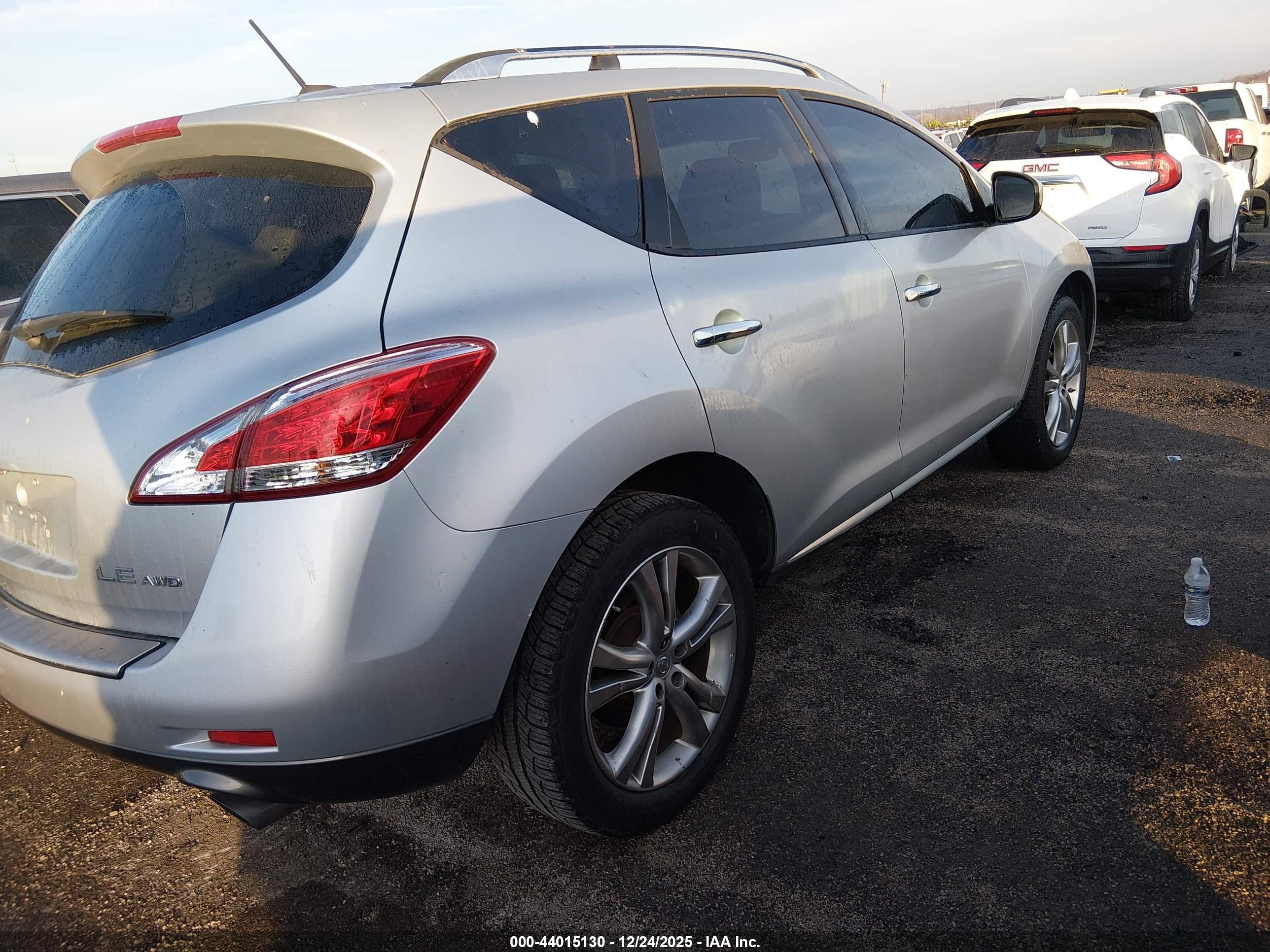 NISSAN MURANO image 4