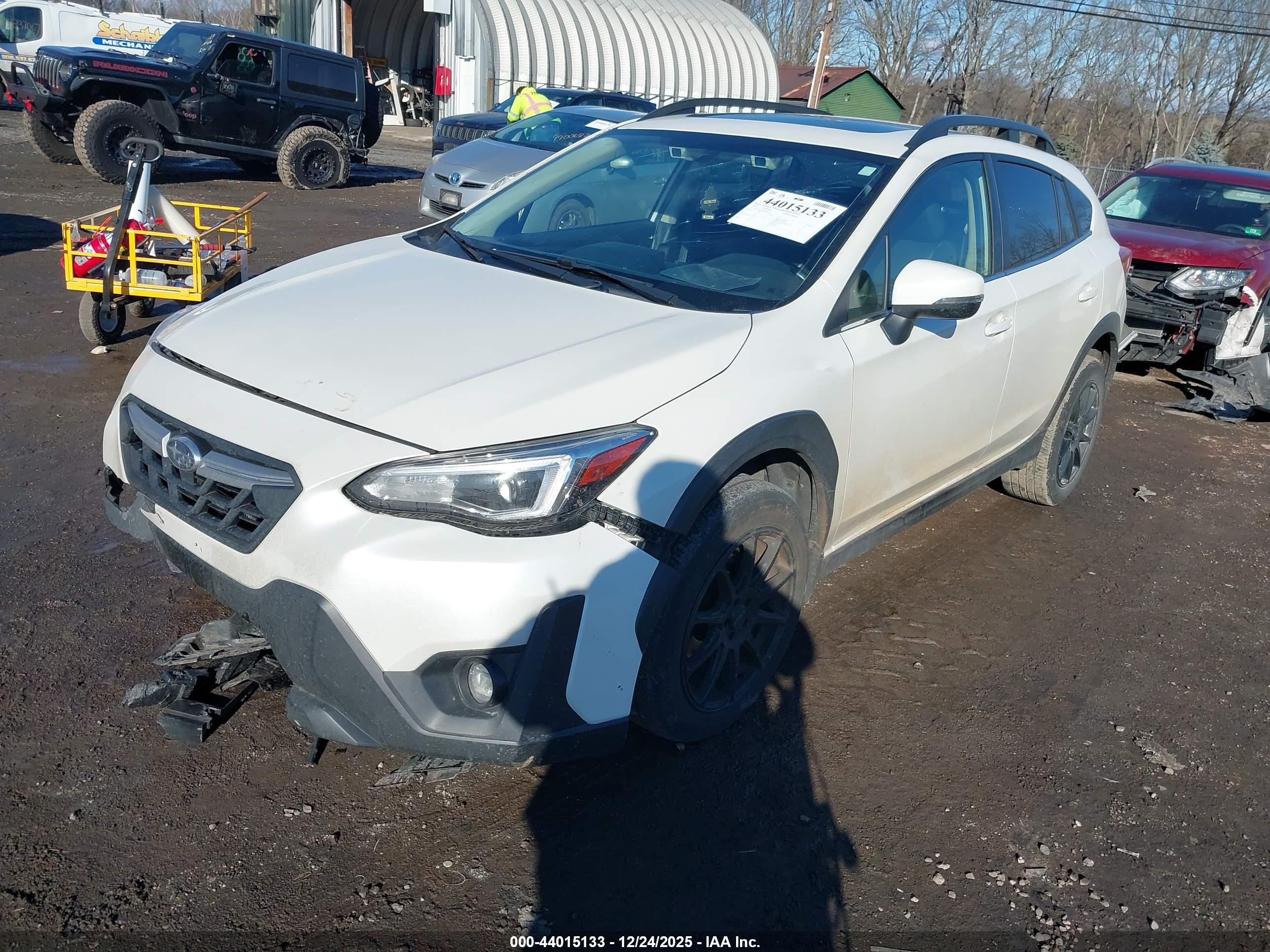 SUBARU CROSSTREK image 2