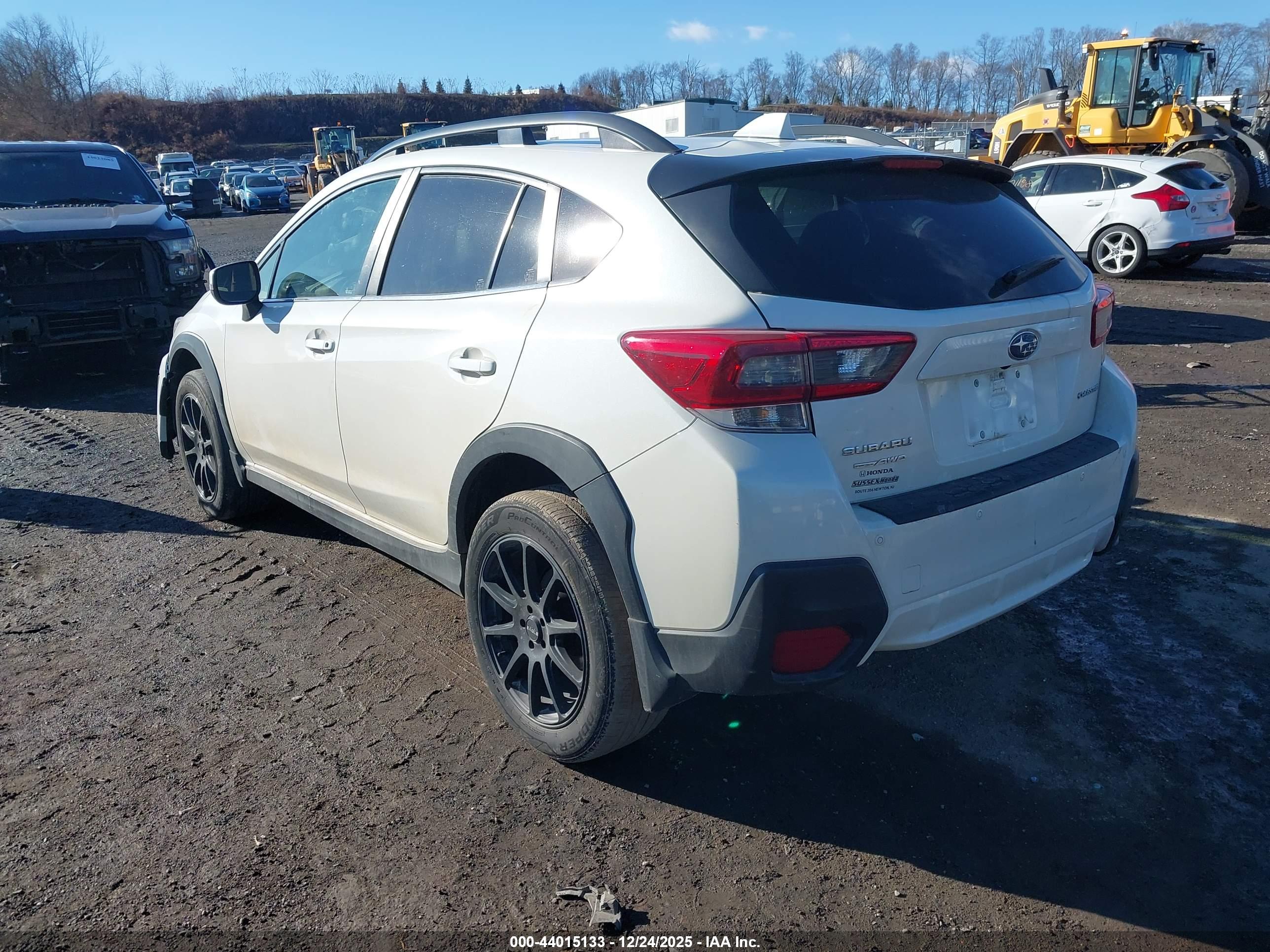 SUBARU CROSSTREK image 3