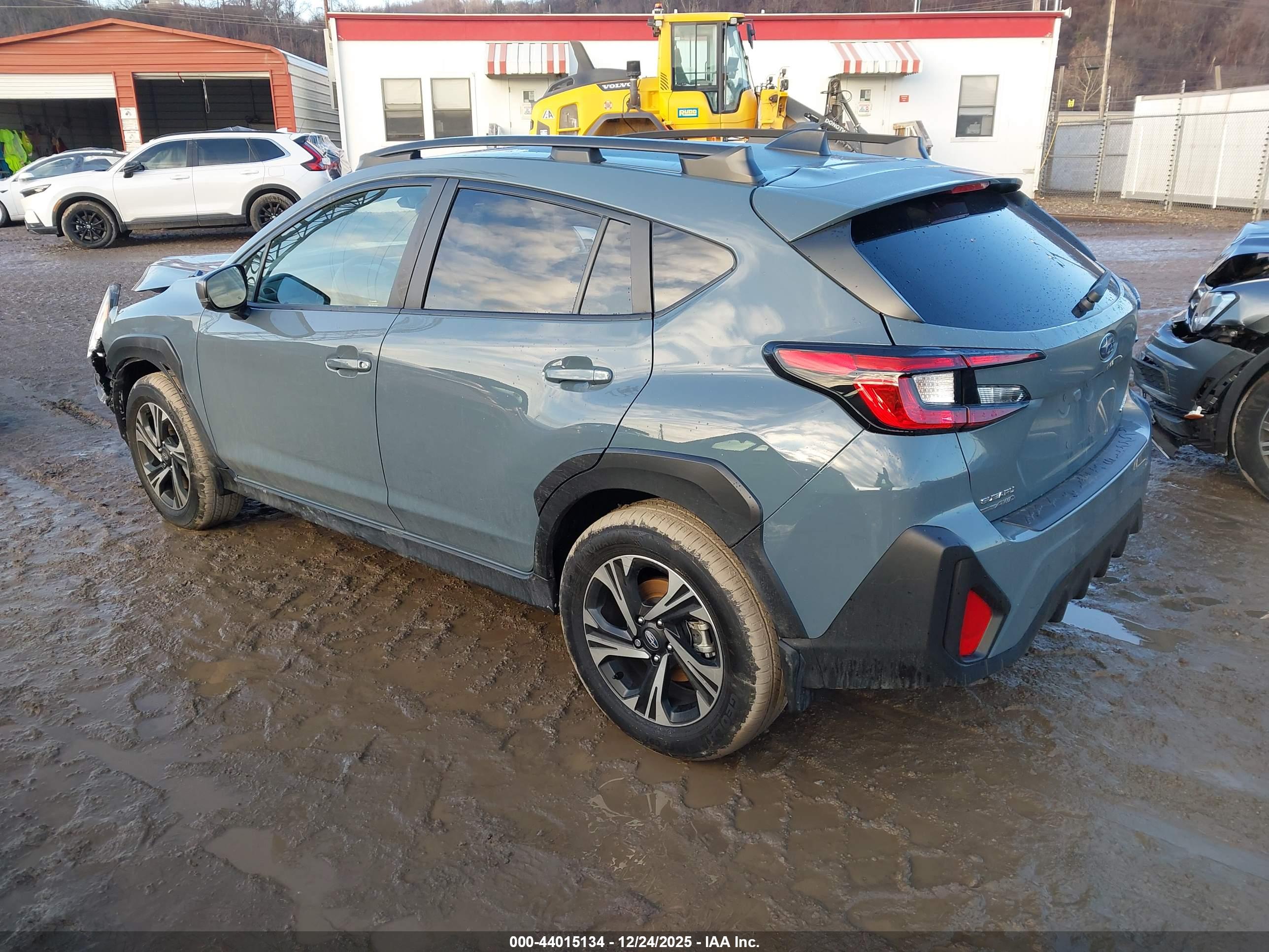 SUBARU CROSSTREK image 3