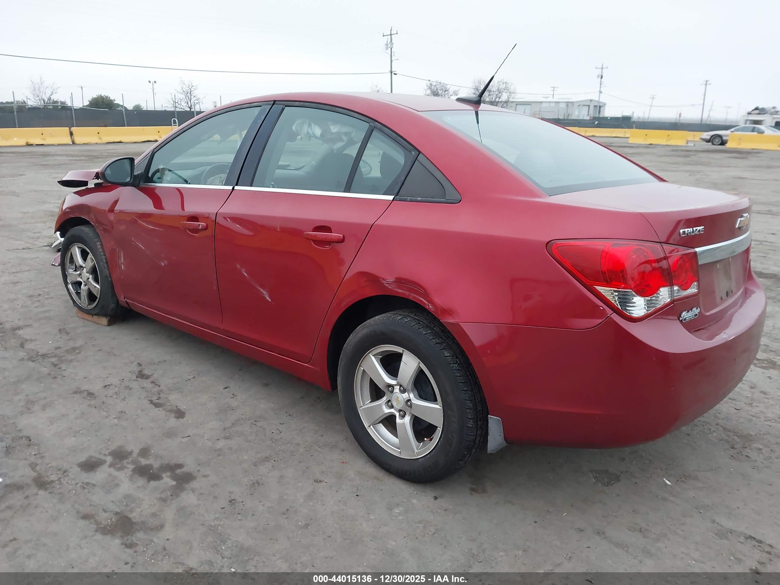 CHEVROLET CRUZE image 3