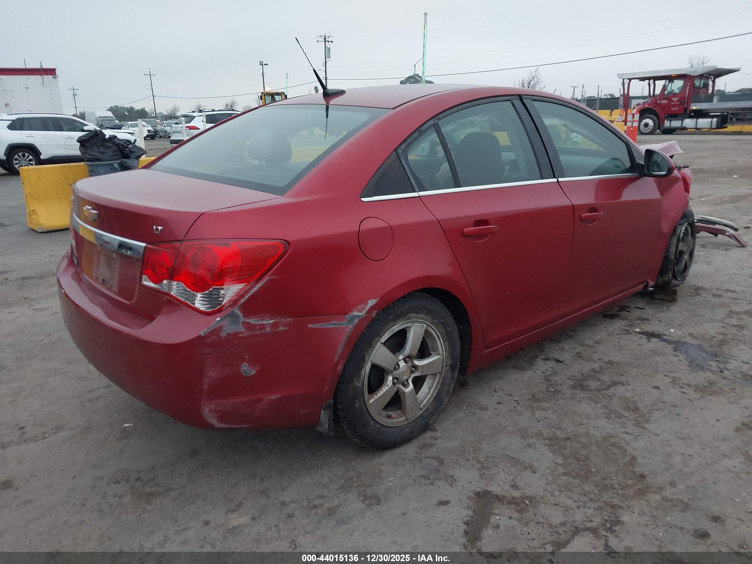 CHEVROLET CRUZE image 4