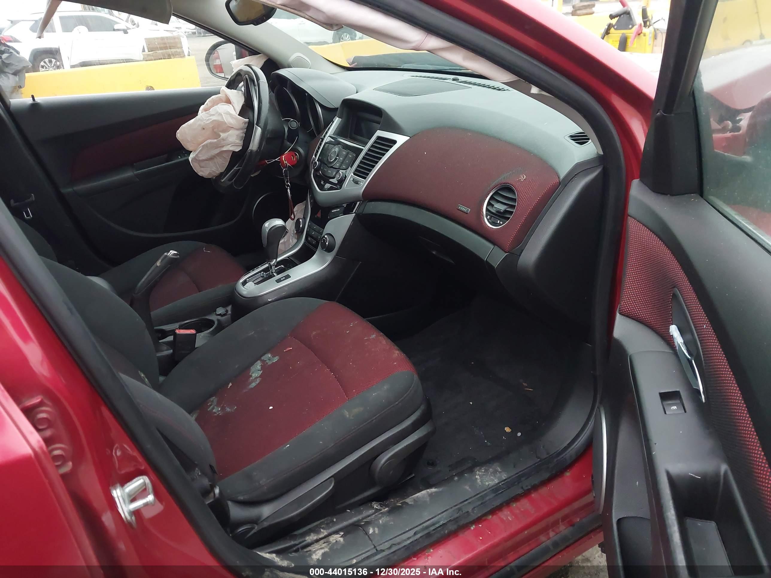 CHEVROLET CRUZE image 5