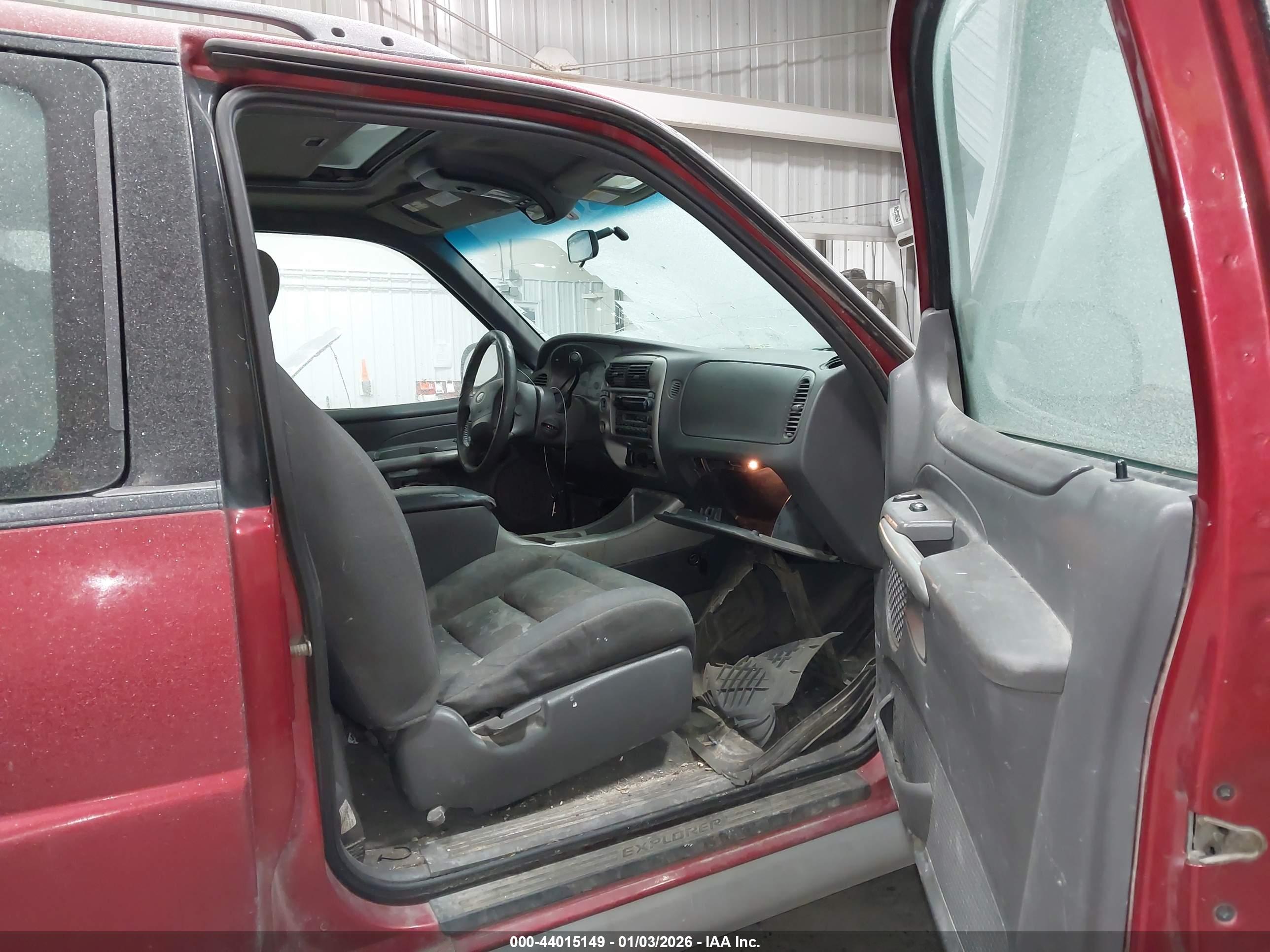 FORD EXPLORER image 5