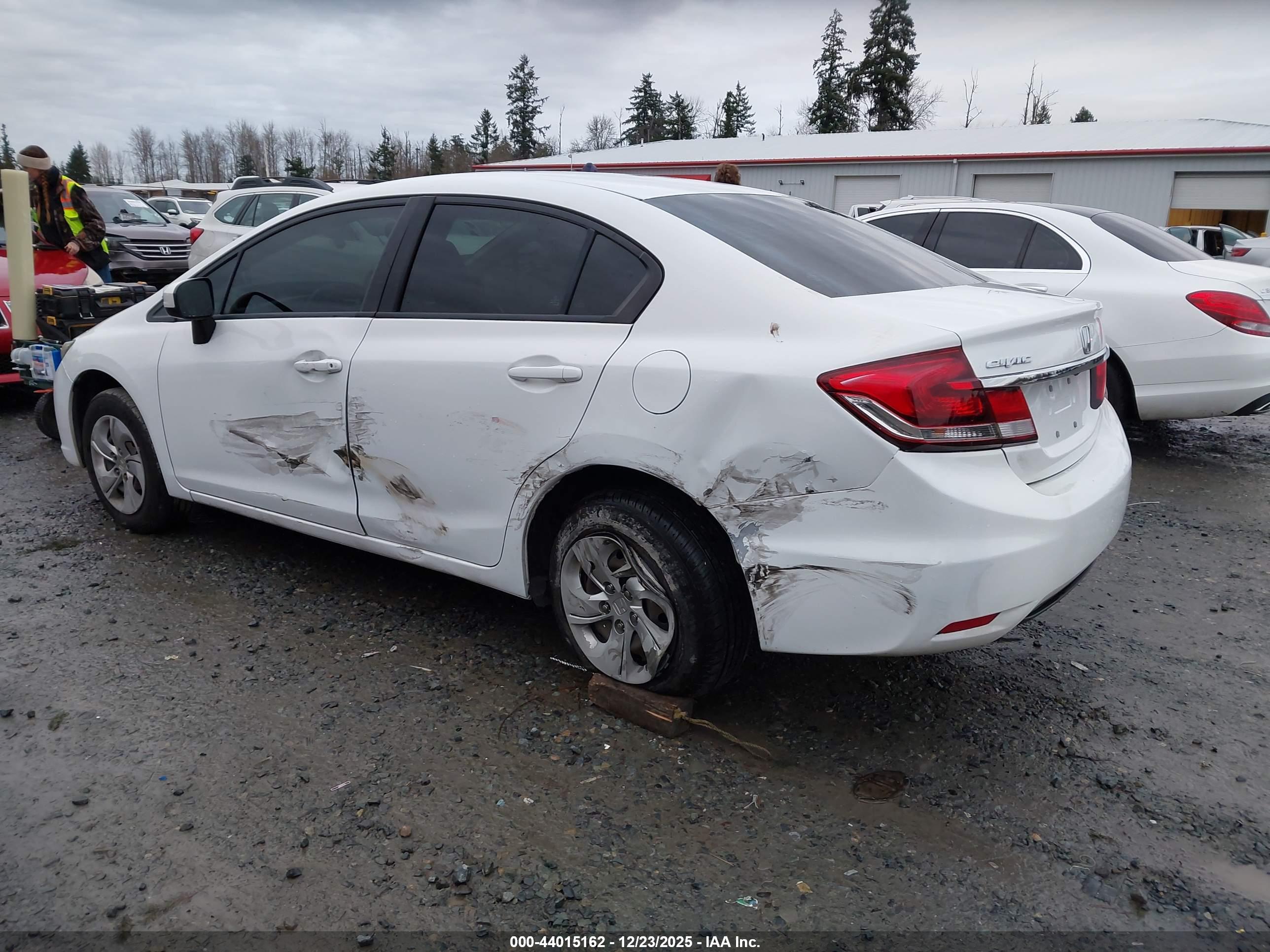 HONDA CIVIC image 3