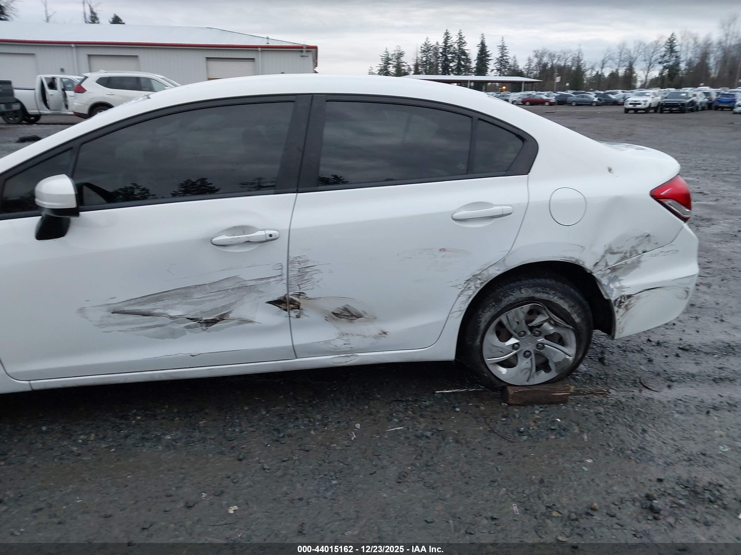 HONDA CIVIC image 6