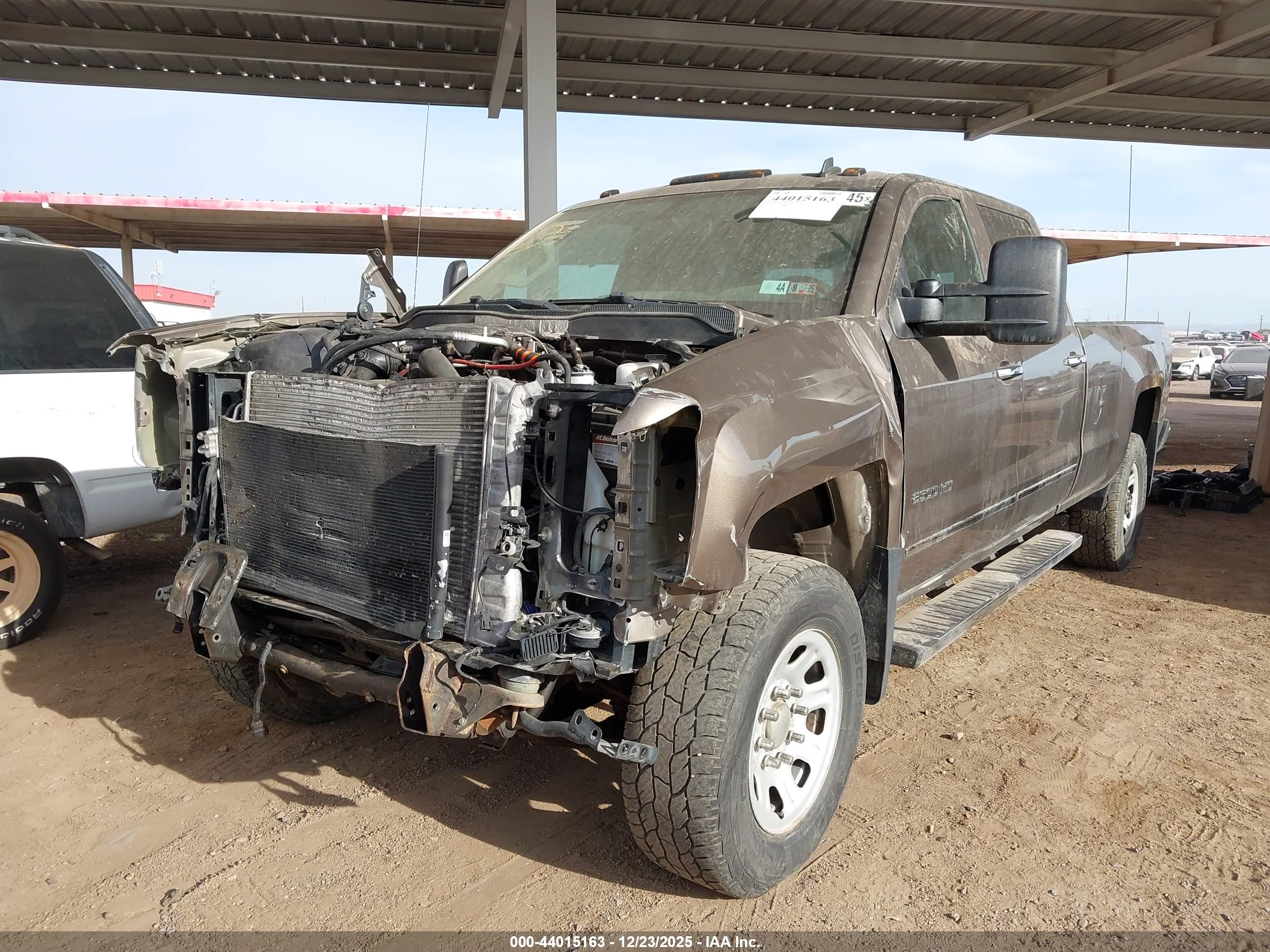 CHEVROLET SILVERADO image 2