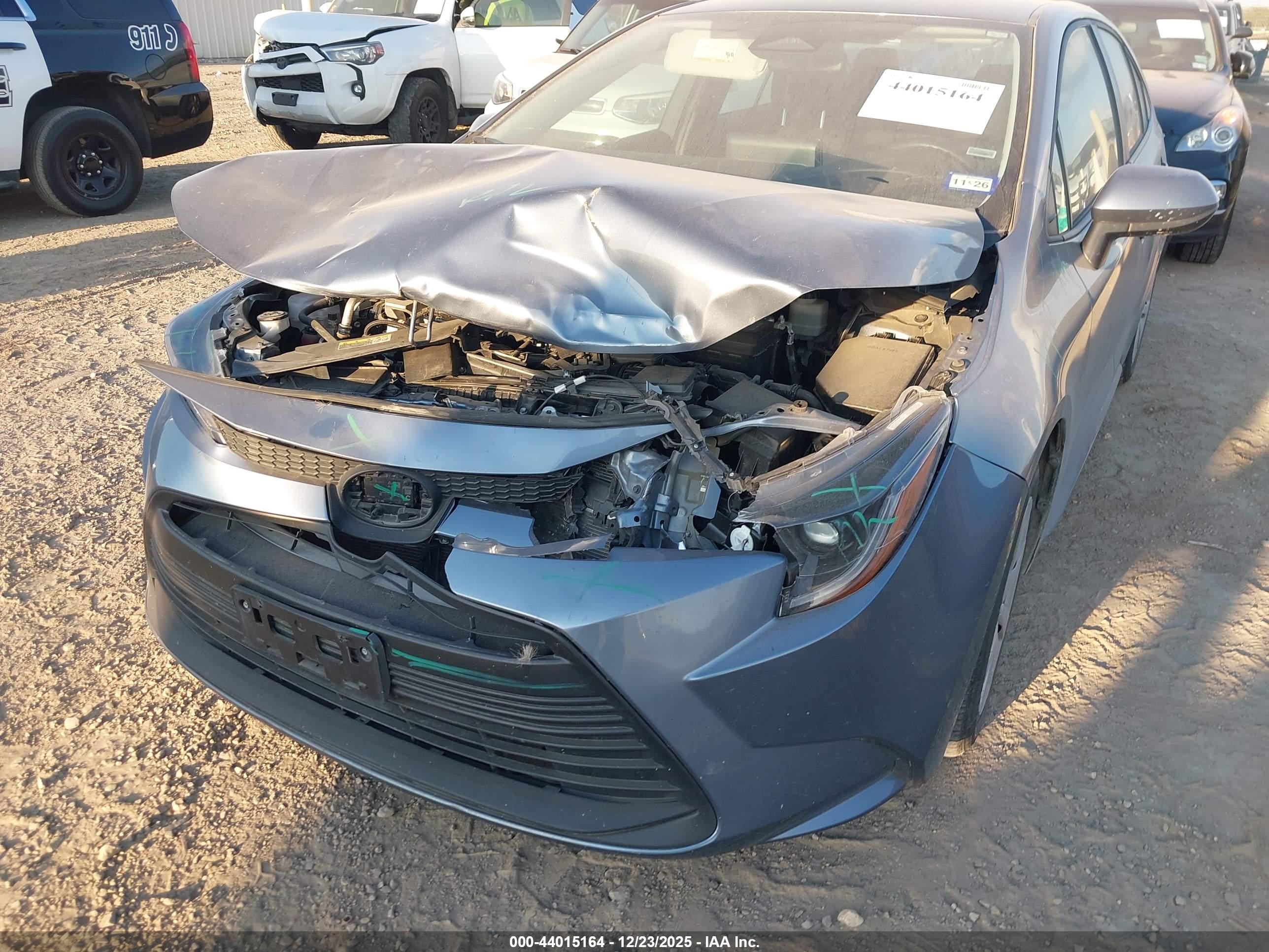 TOYOTA COROLLA image 6