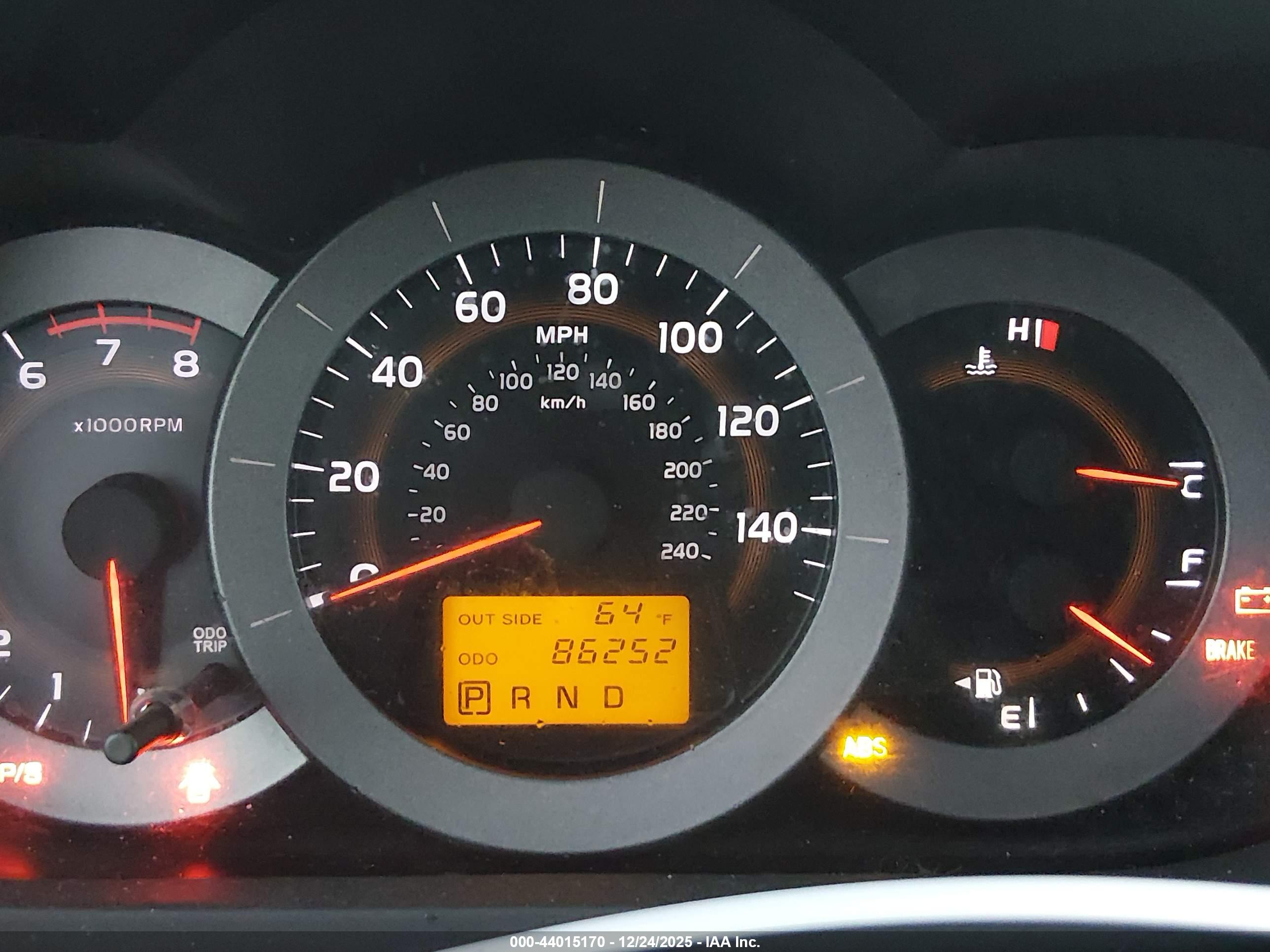 TOYOTA RAV4 image 7
