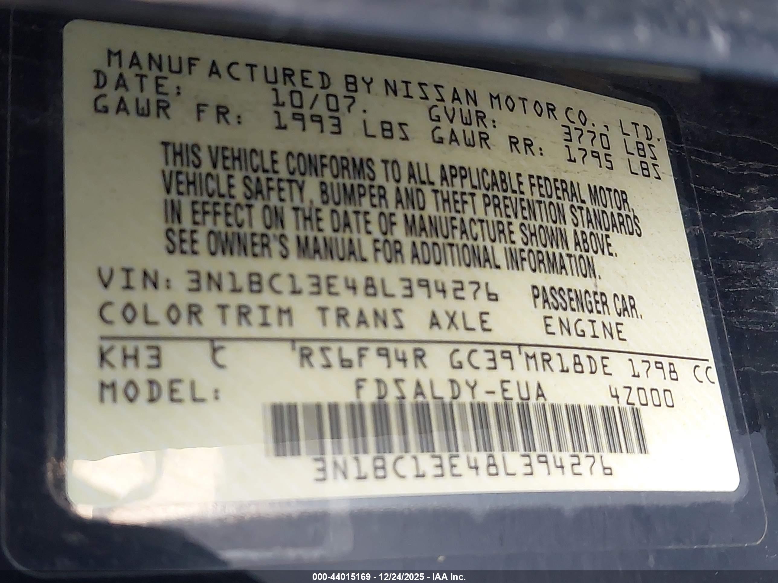 NISSAN VERSA image 9