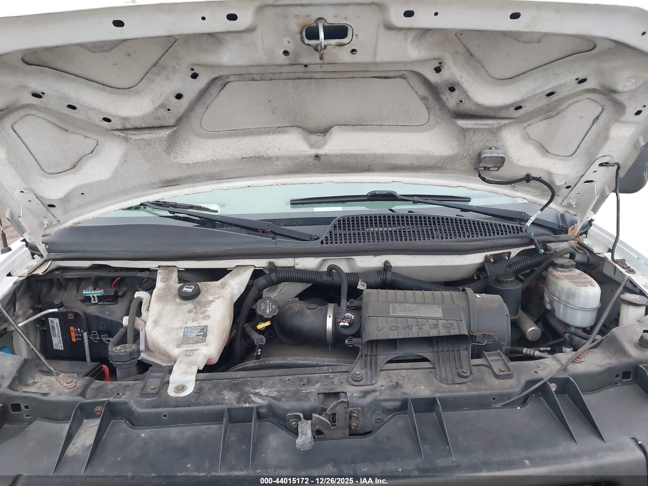GMC SAVANA image 10