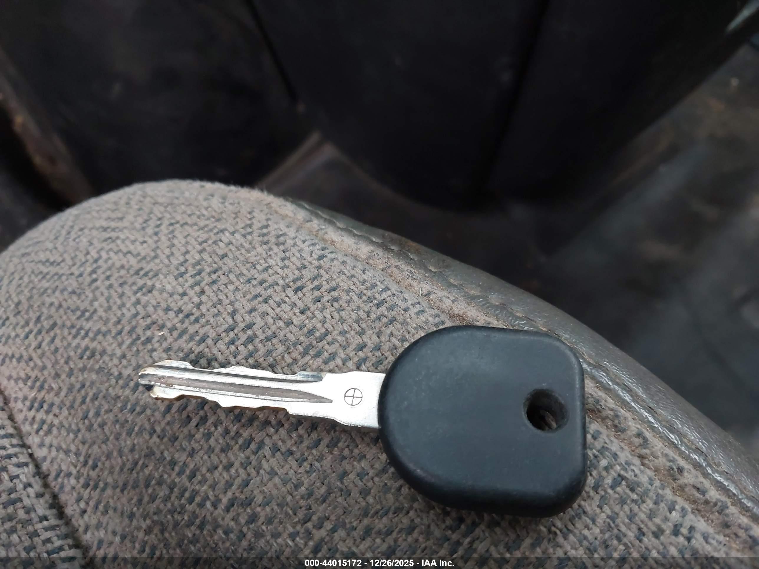 GMC SAVANA image 11