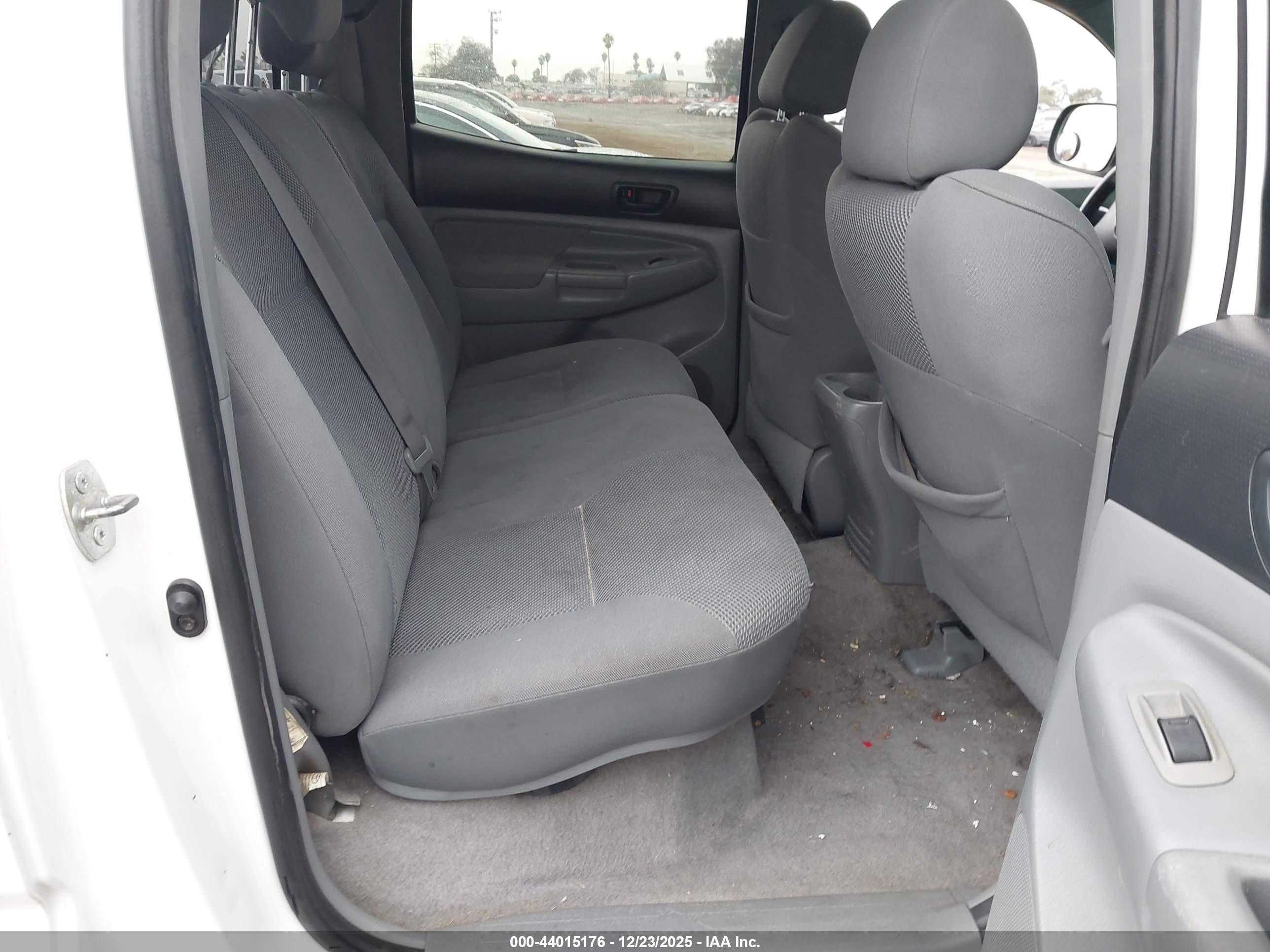 TOYOTA TACOMA image 8