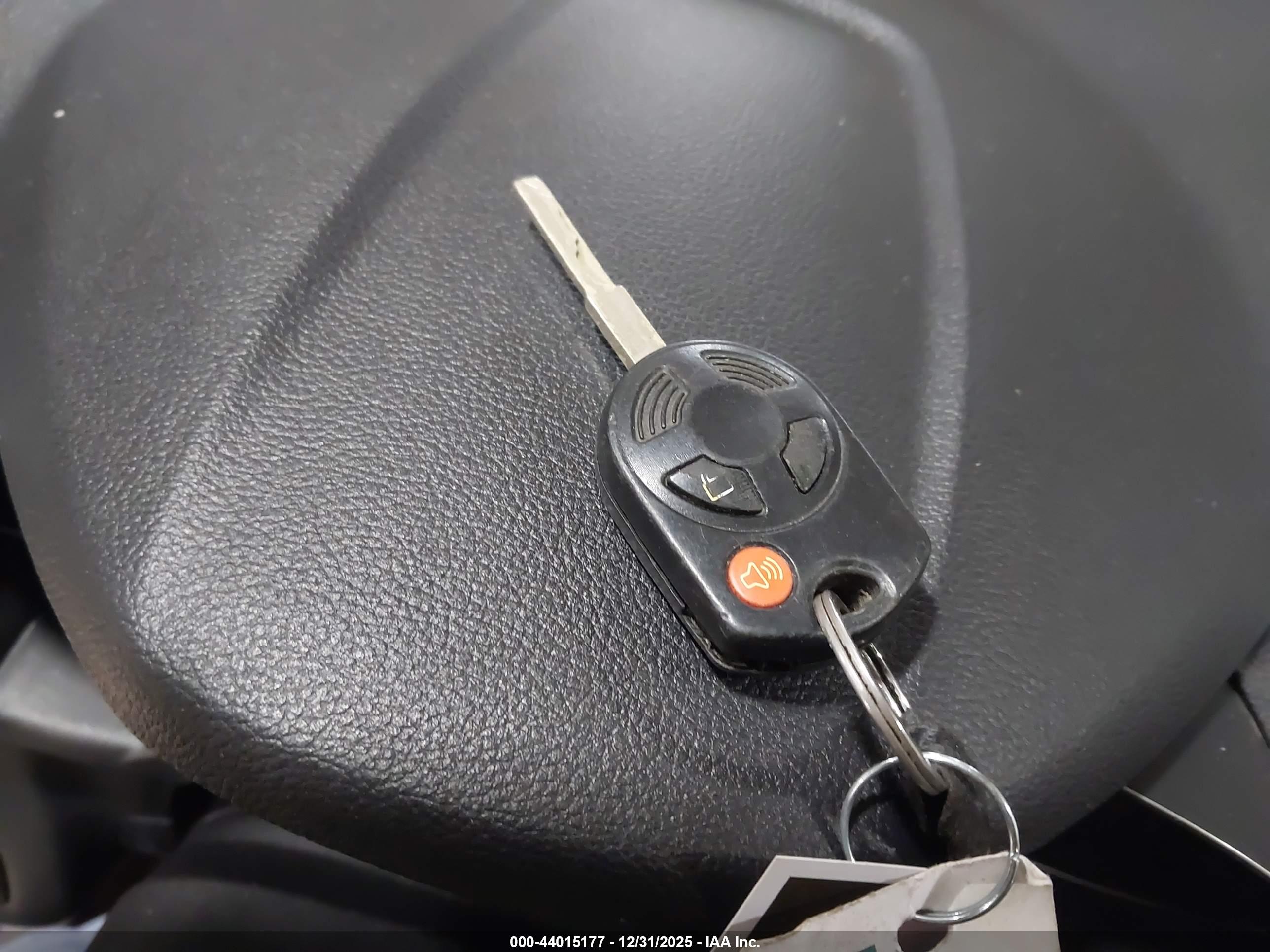 FORD ESCAPE image 11