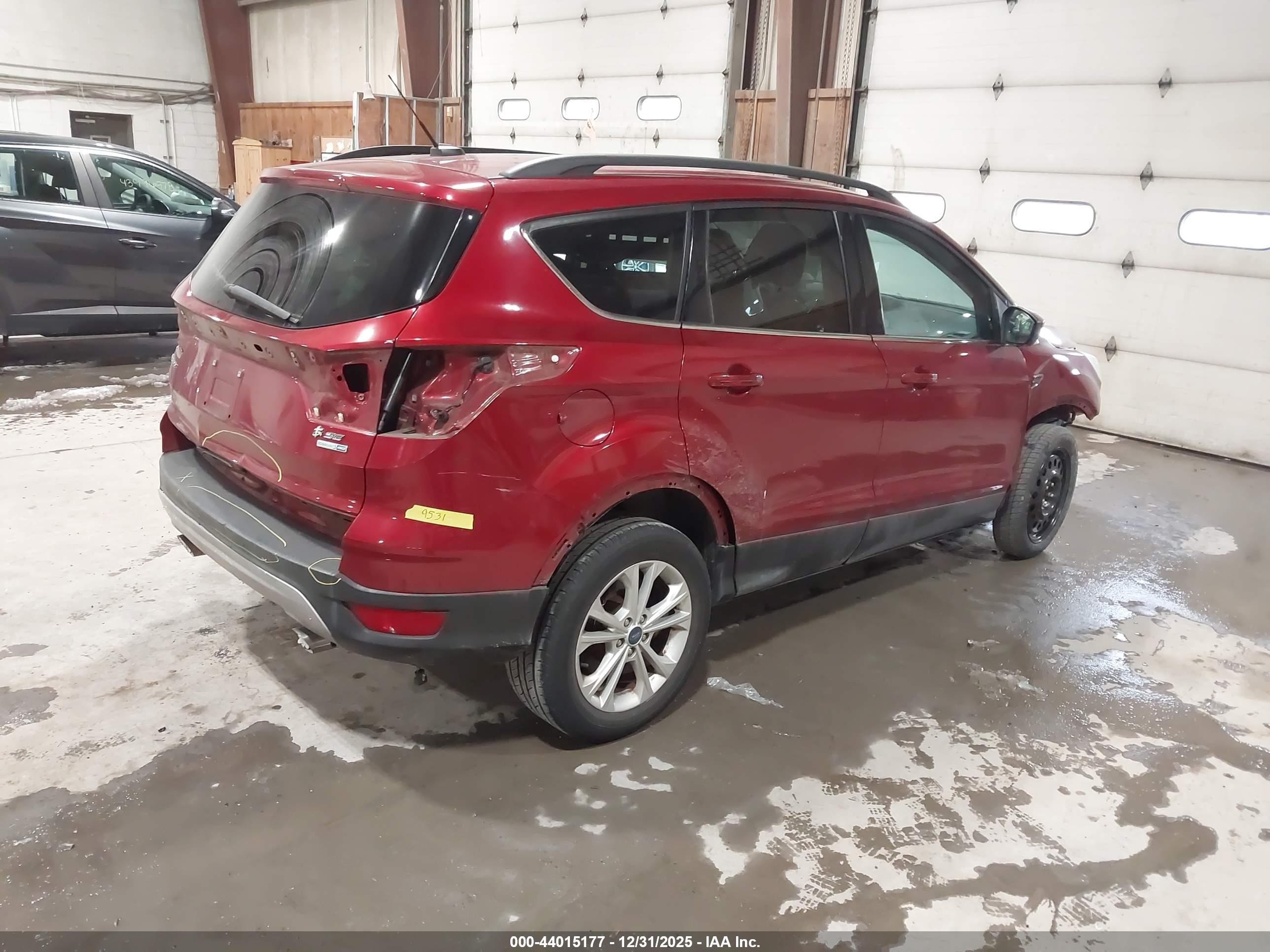 FORD ESCAPE image 4