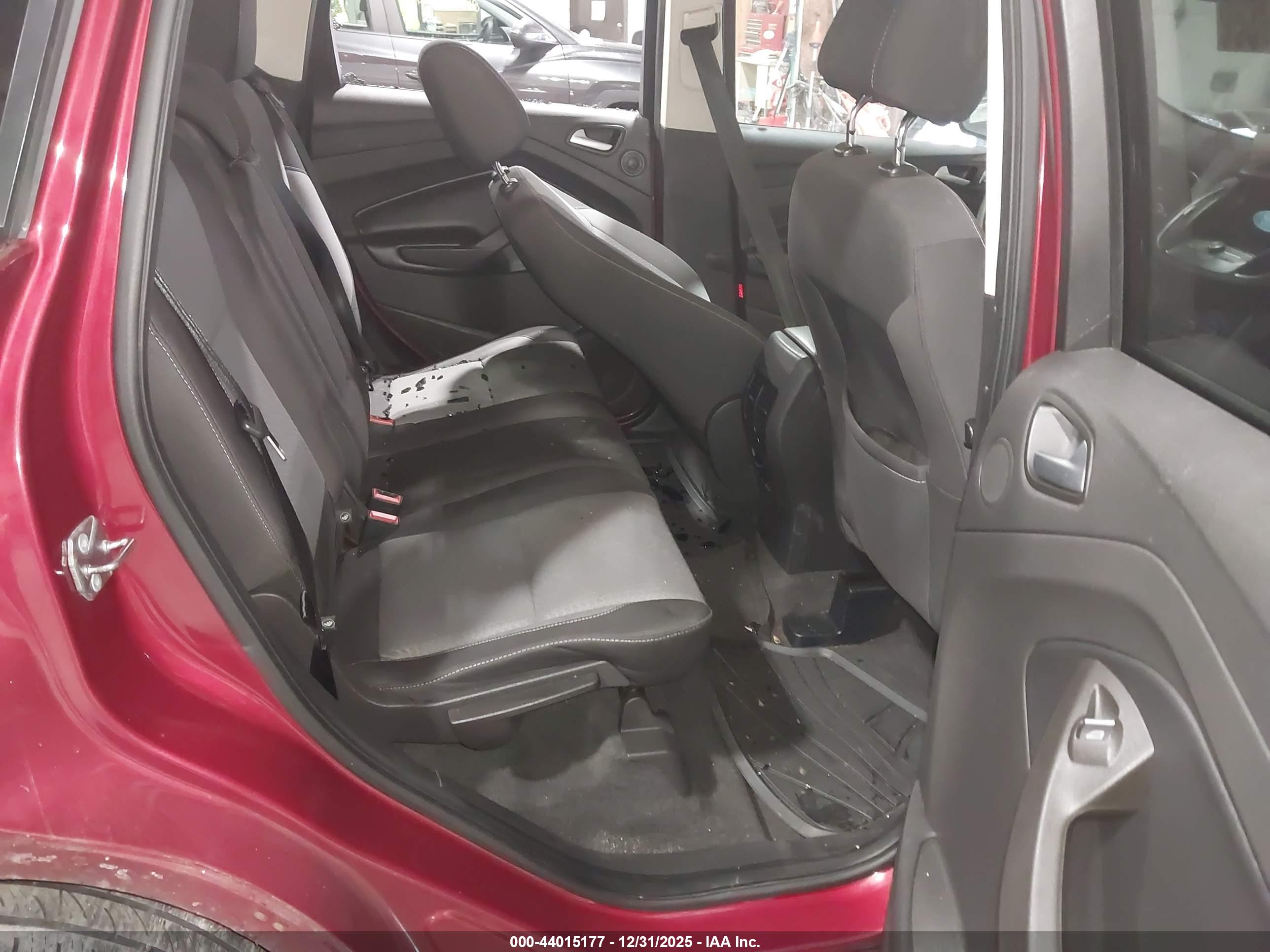 FORD ESCAPE image 8