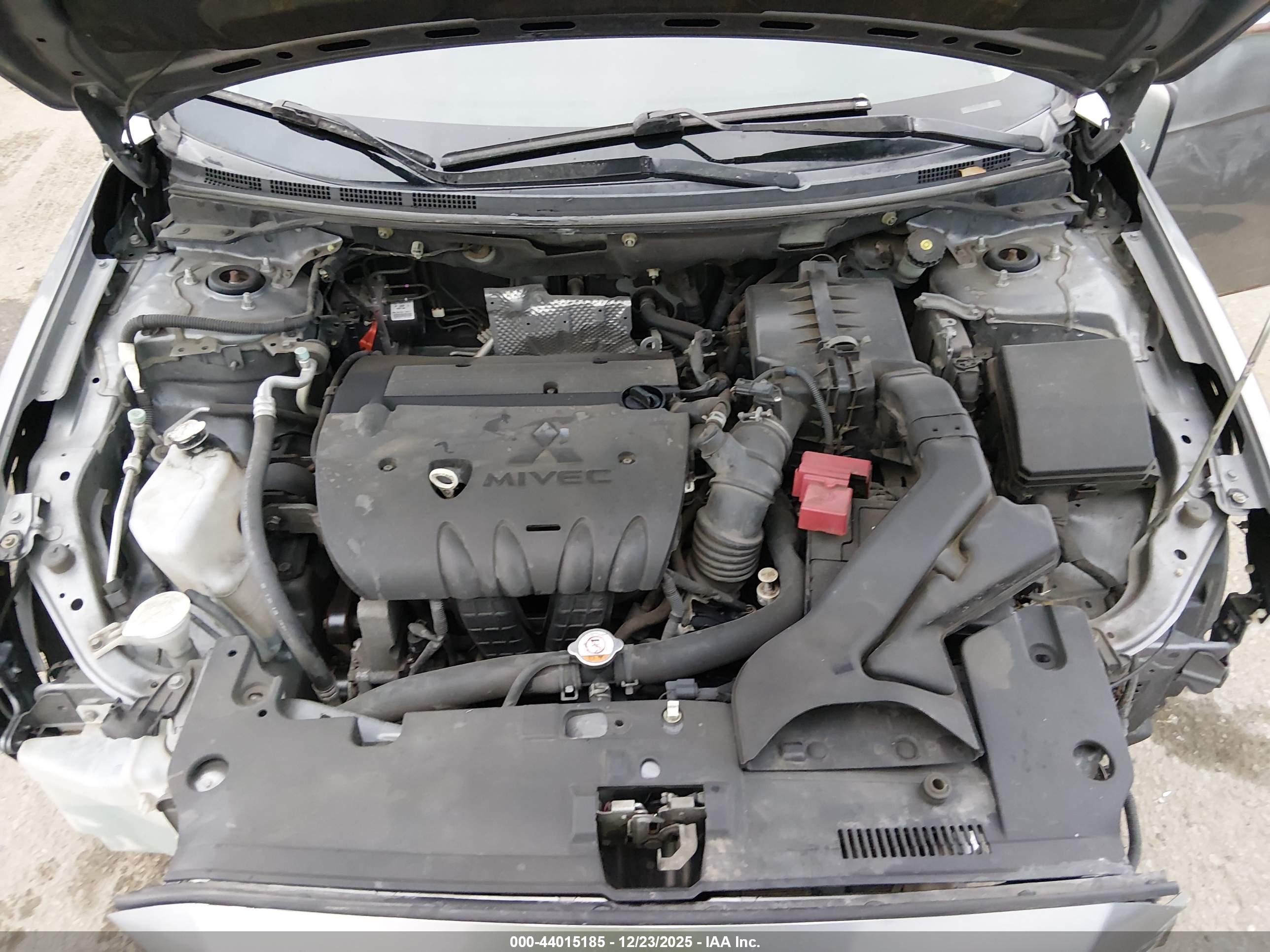 MITSUBISHI LANCER image 10