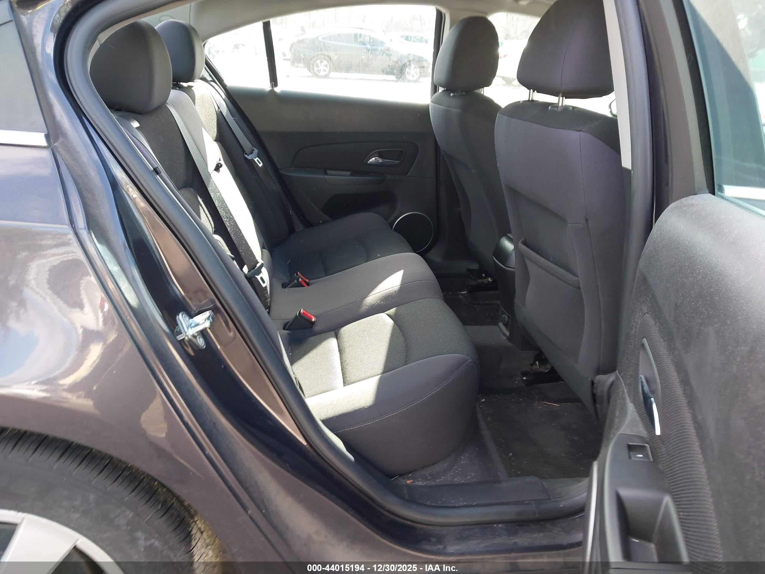 CHEVROLET CRUZE image 8