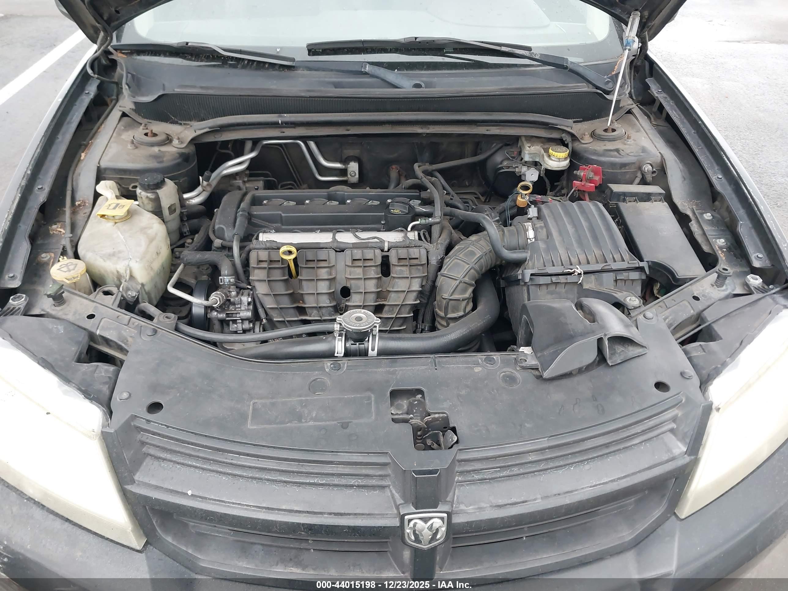 DODGE AVENGER image 10