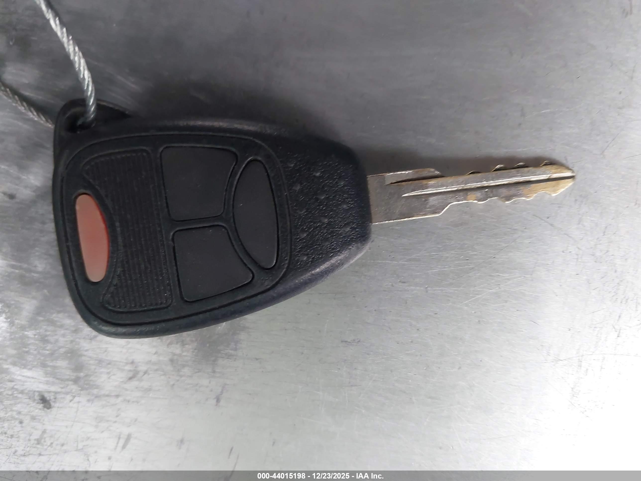 DODGE AVENGER image 11