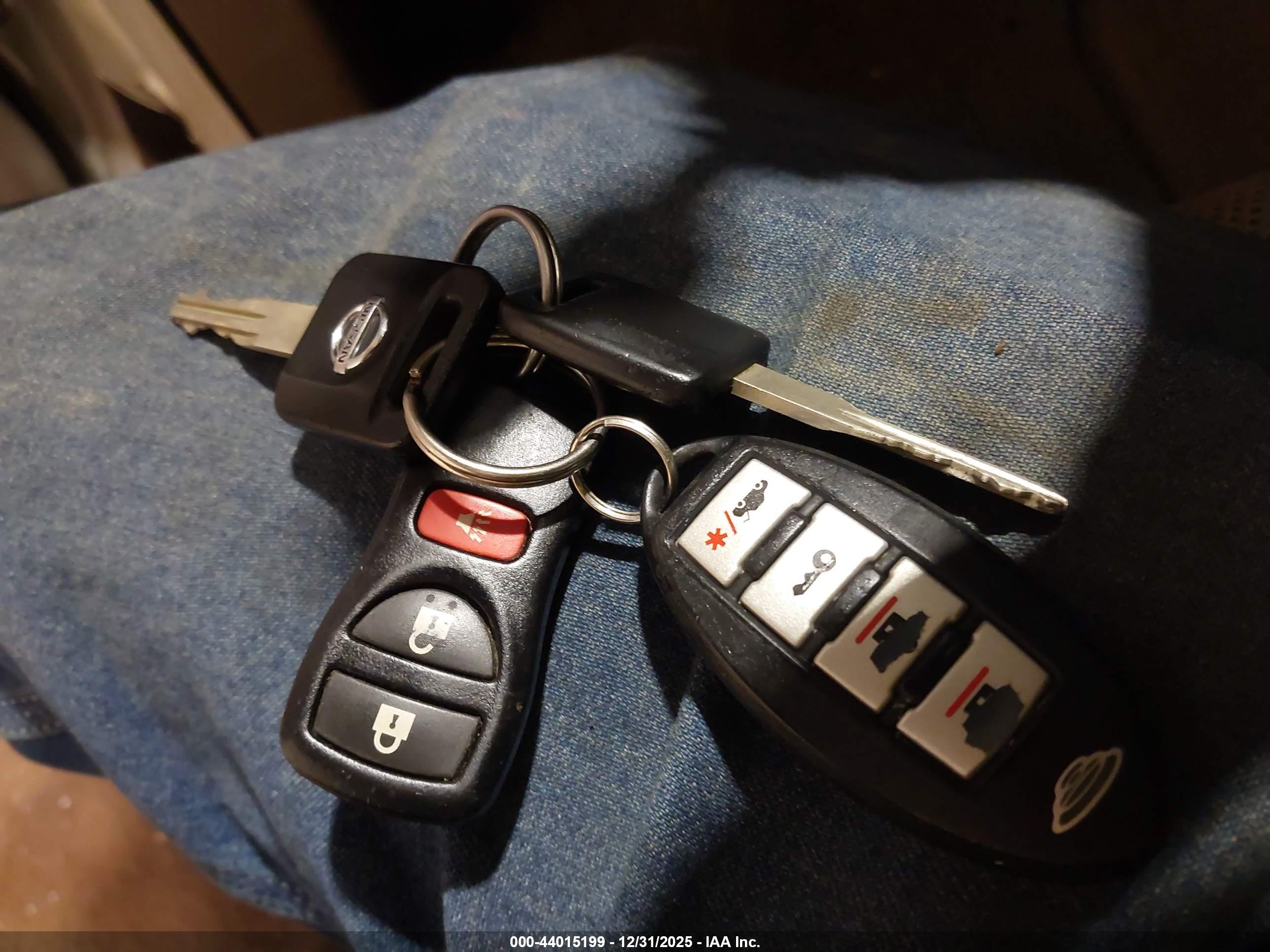 NISSAN FRONTIER image 11