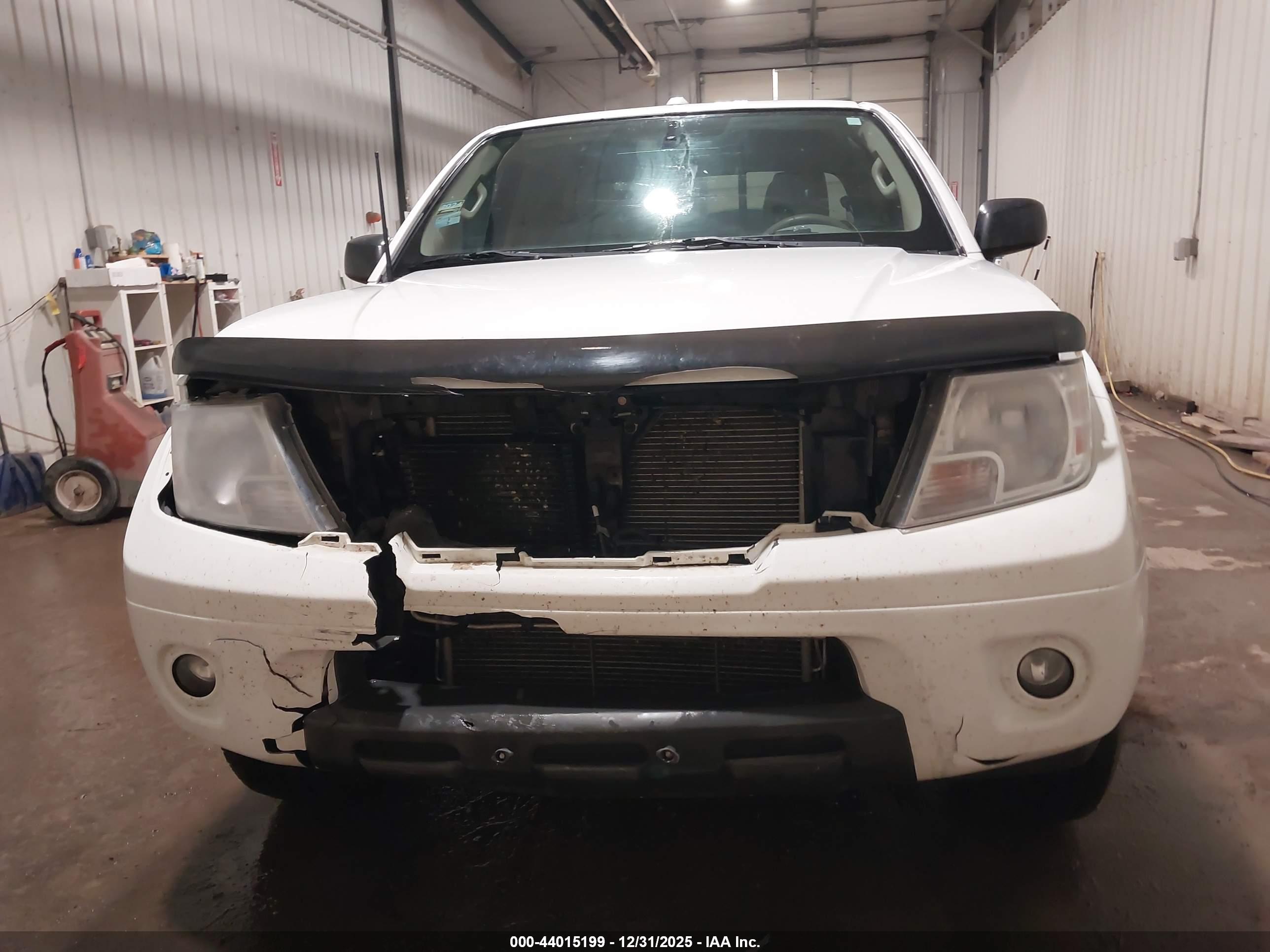 NISSAN FRONTIER image 6