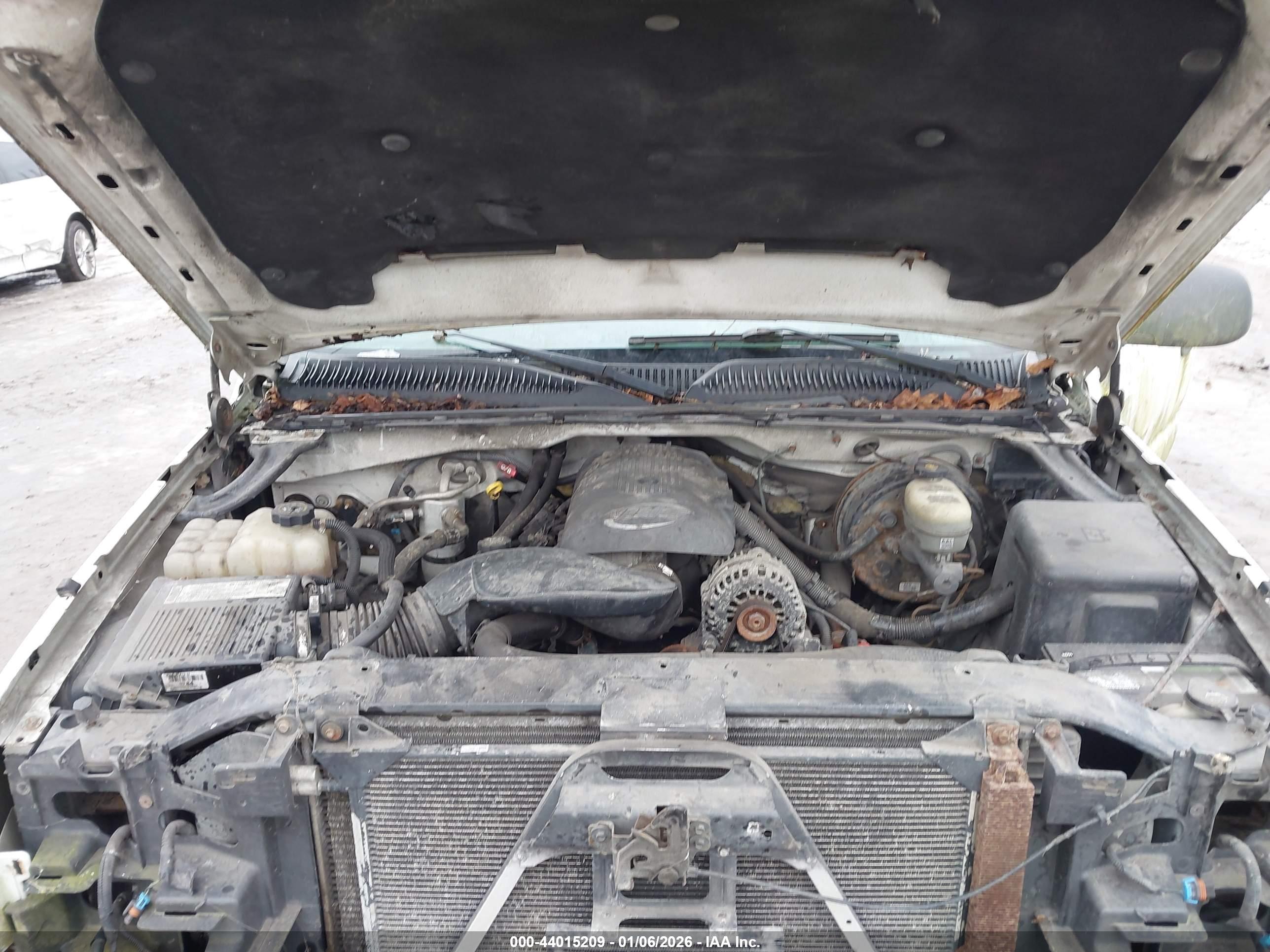 CHEVROLET SILVERADO image 10
