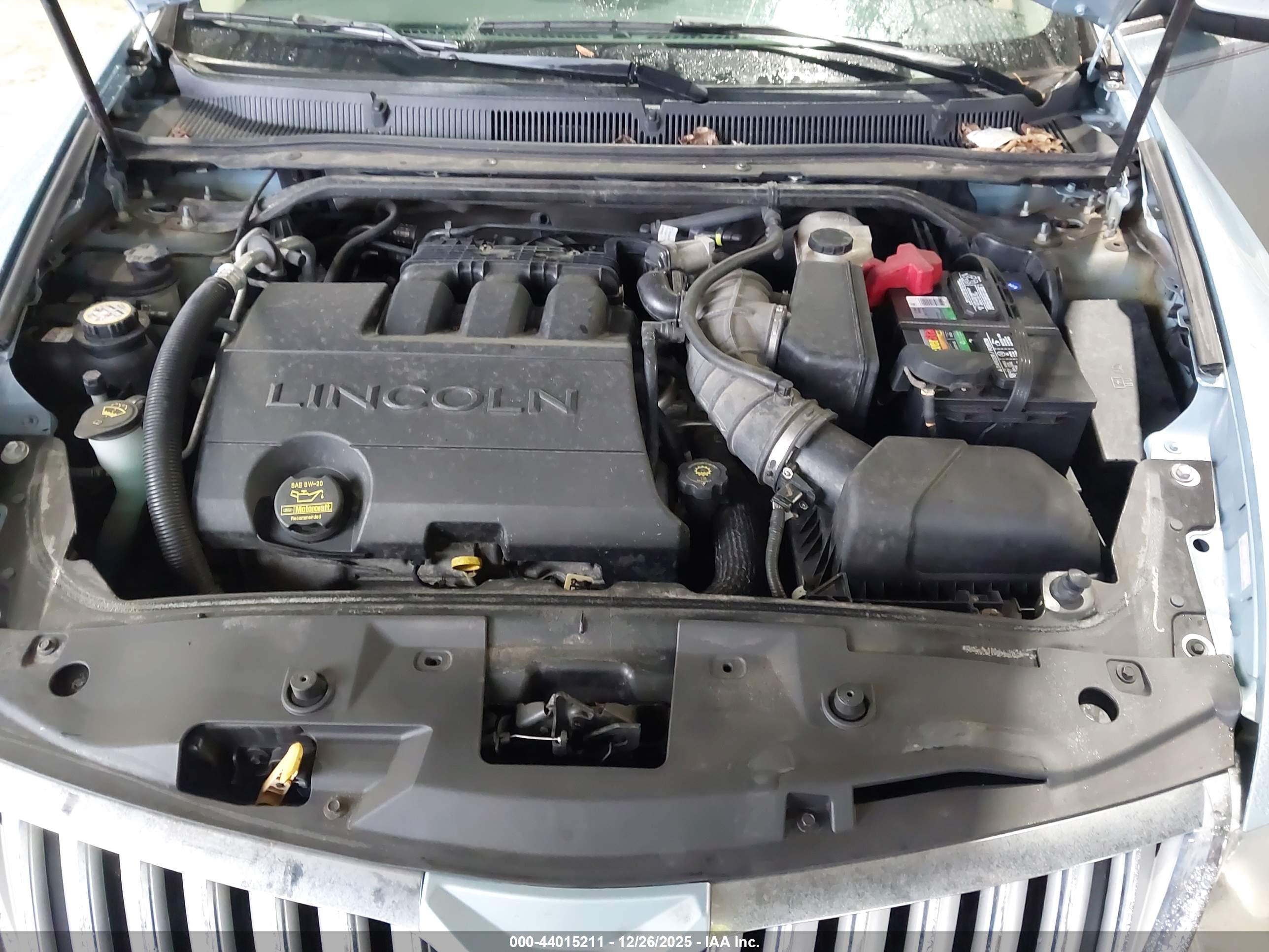 LINCOLN MKS image 10