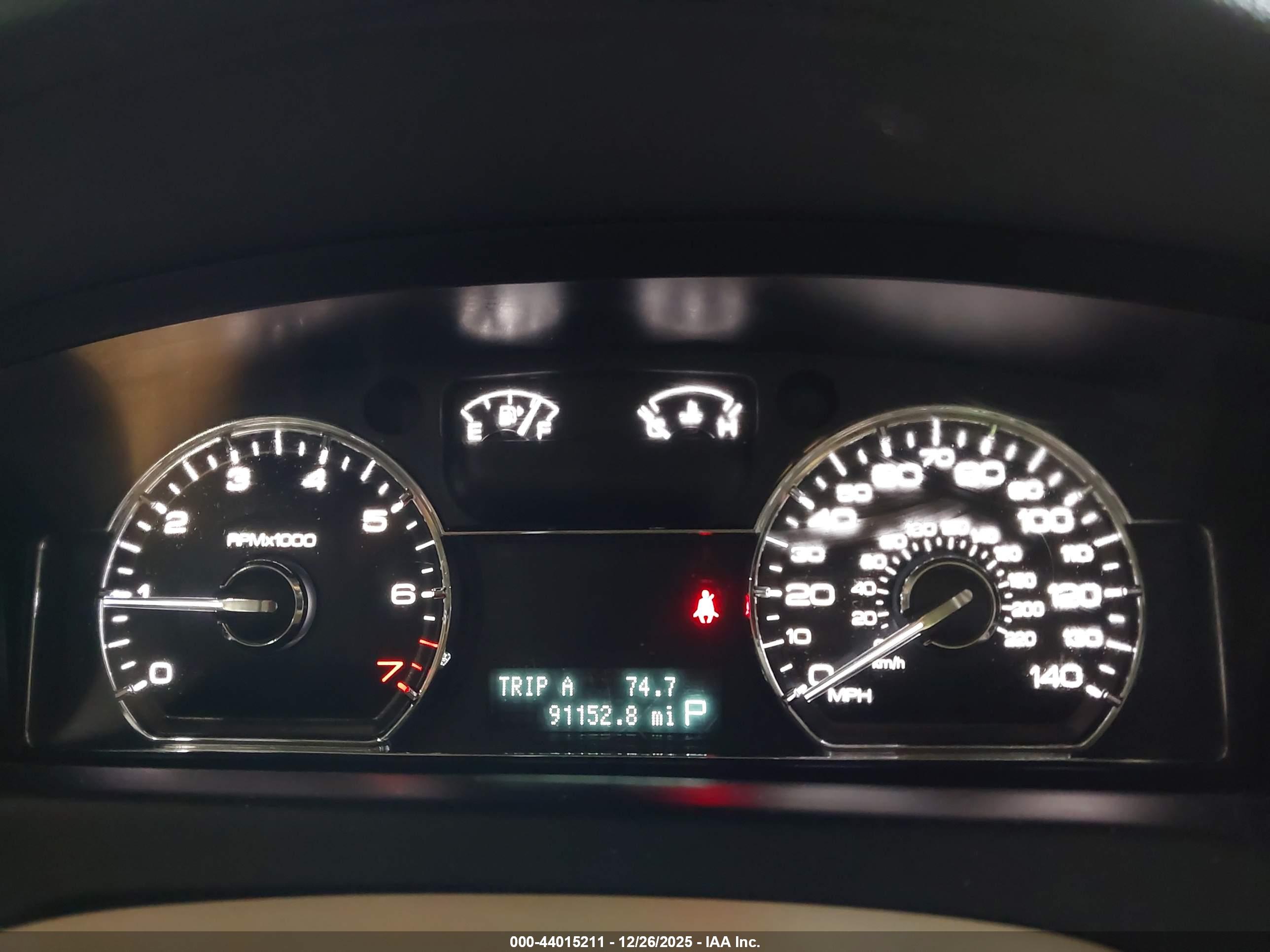 LINCOLN MKS image 7