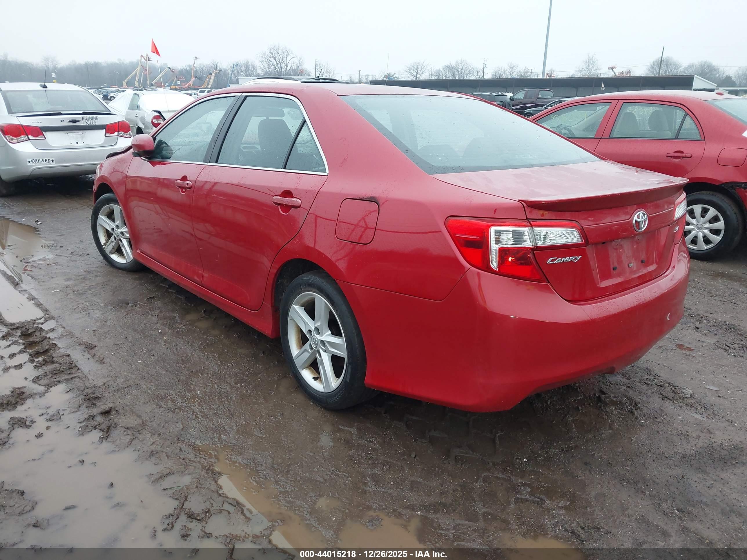TOYOTA CAMRY image 3